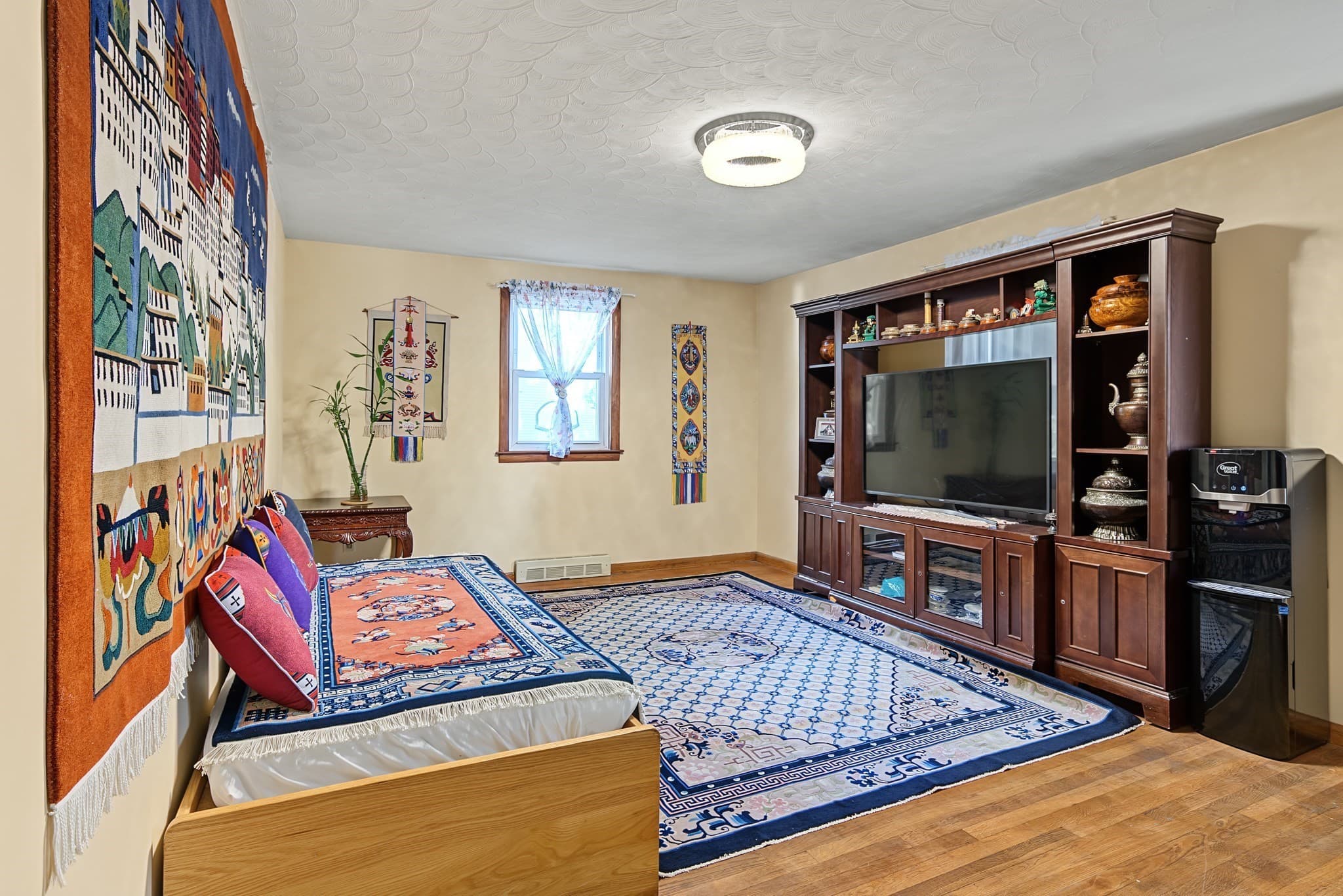 Single Family Residence at 77 Progressive St, Worcester MA 01604, photo 12 of 25