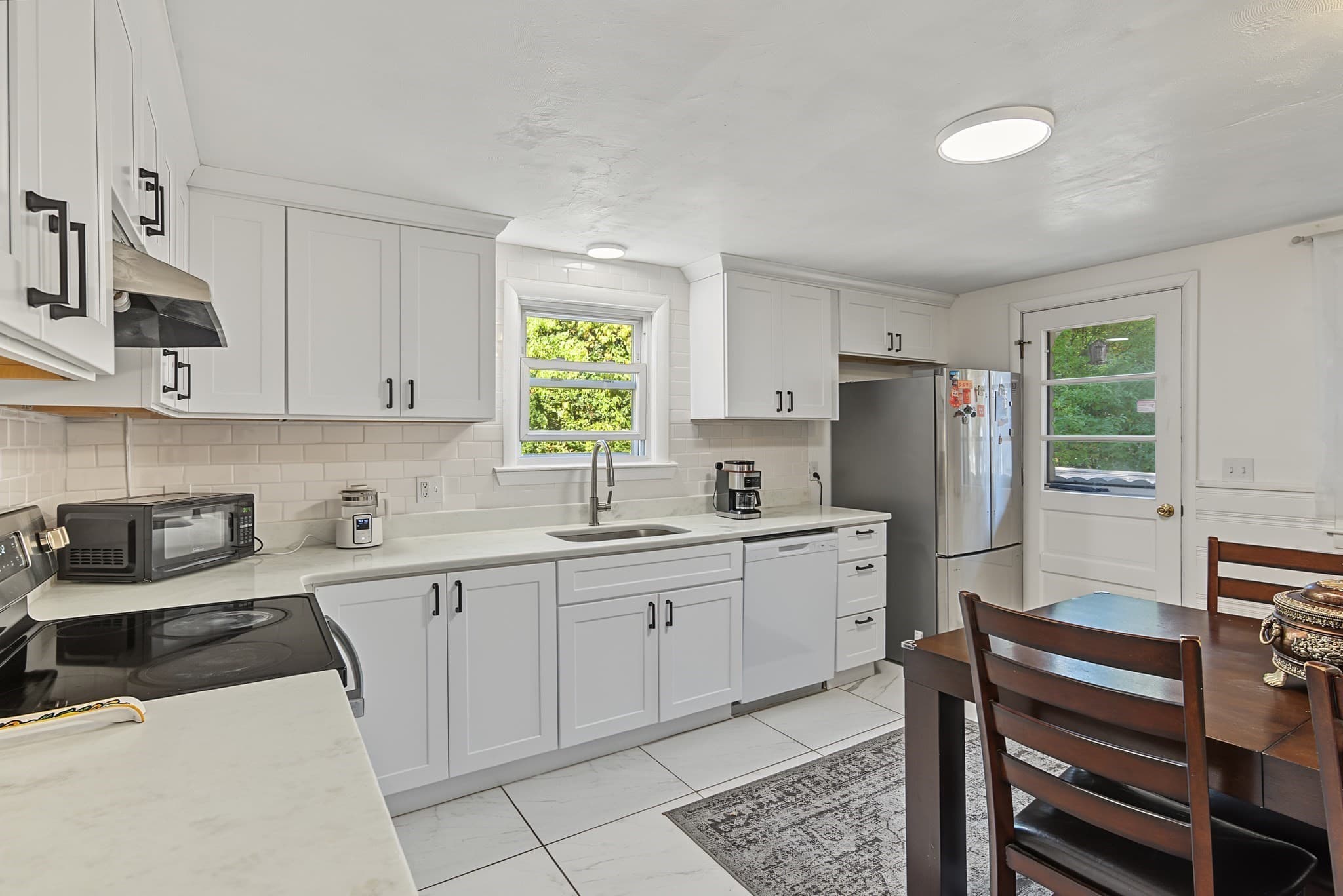 Single Family Residence at 77 Progressive St, Worcester MA 01604, photo 8 of 25