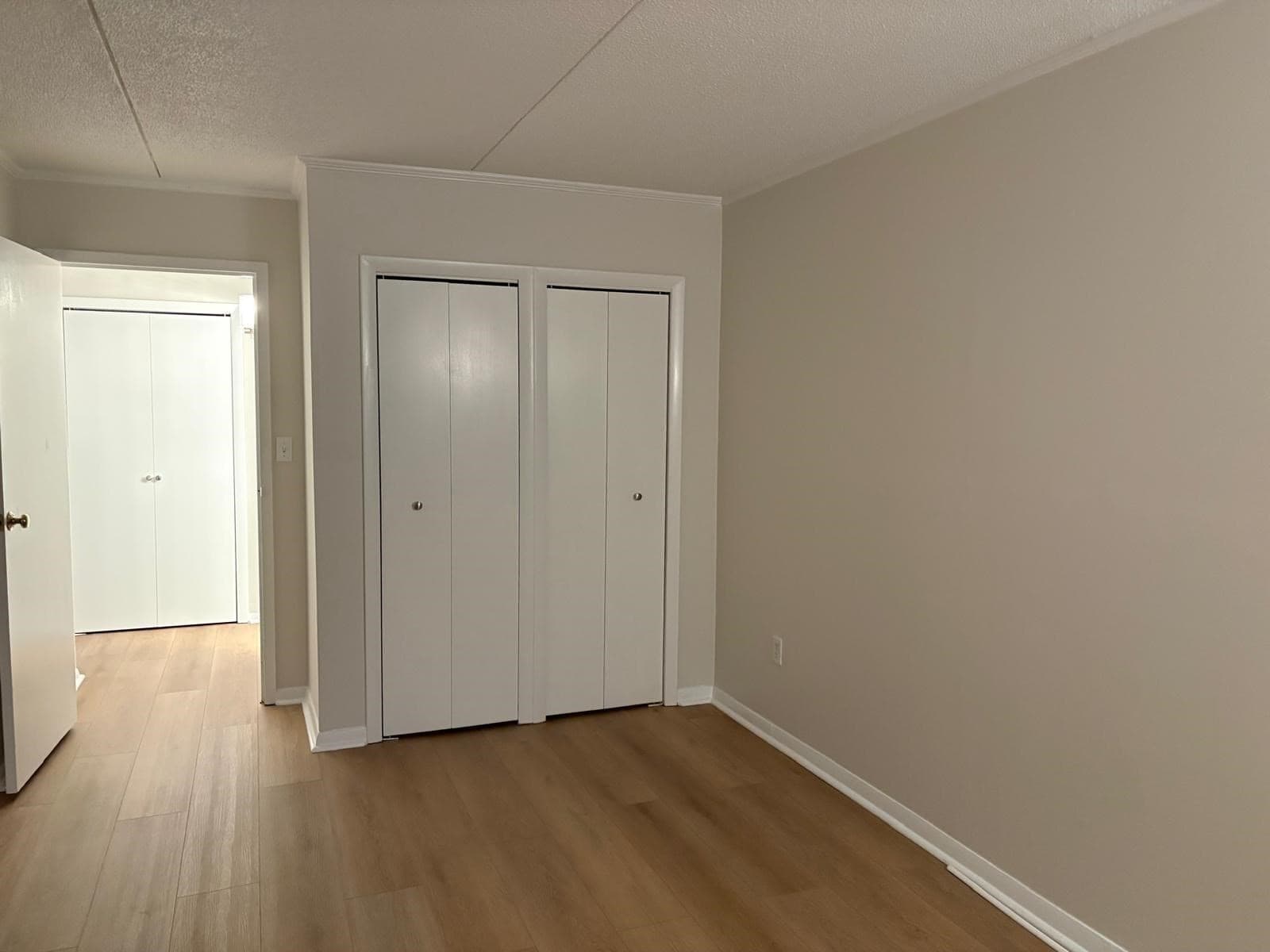 Condominium at 50 Broadlawn # 502, Brookline MA 02467, photo 8 of 27