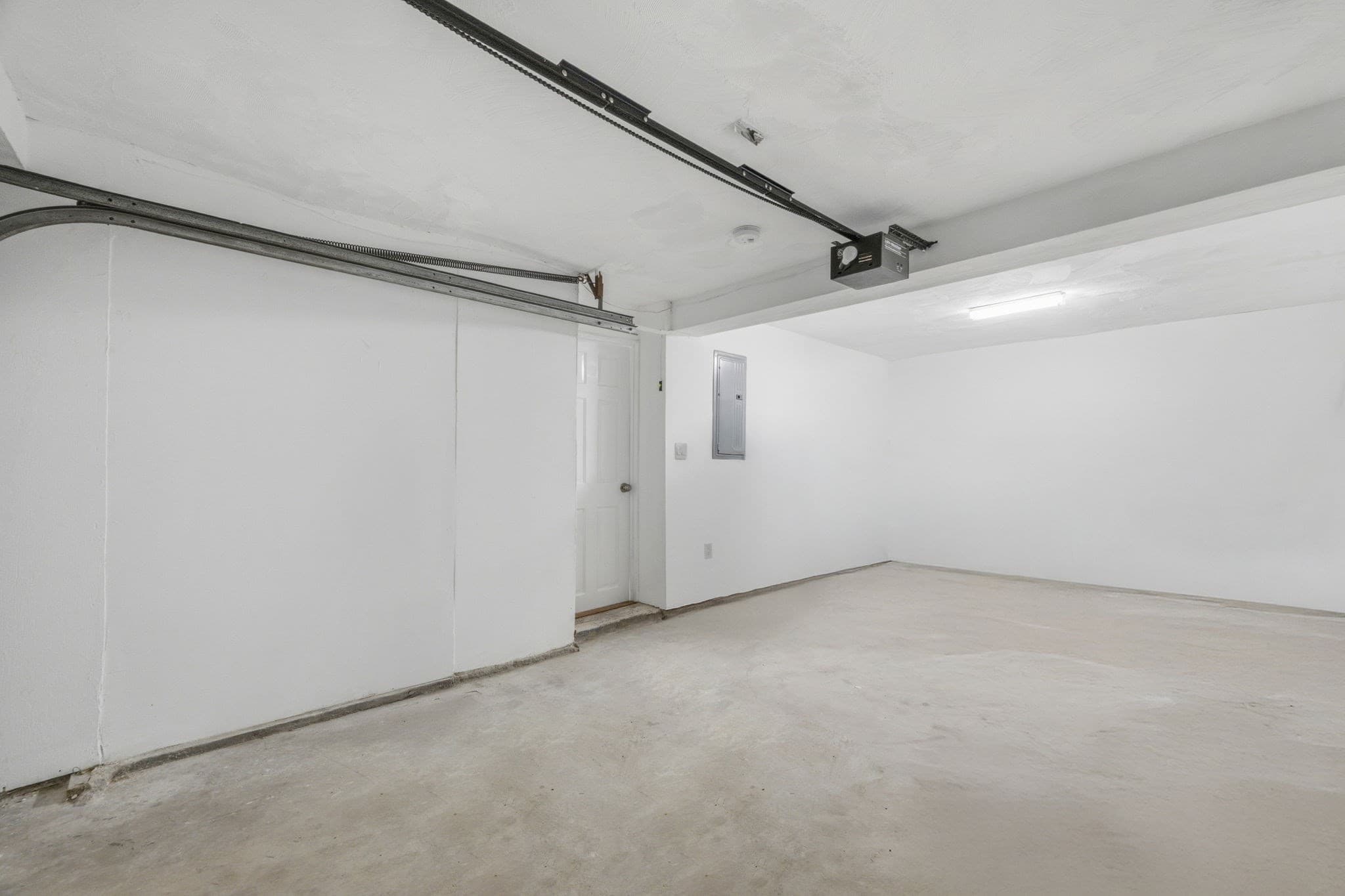 Condominium at 116 Washington St # 116, Melrose MA 02176, Melrose, photo 26 of 34