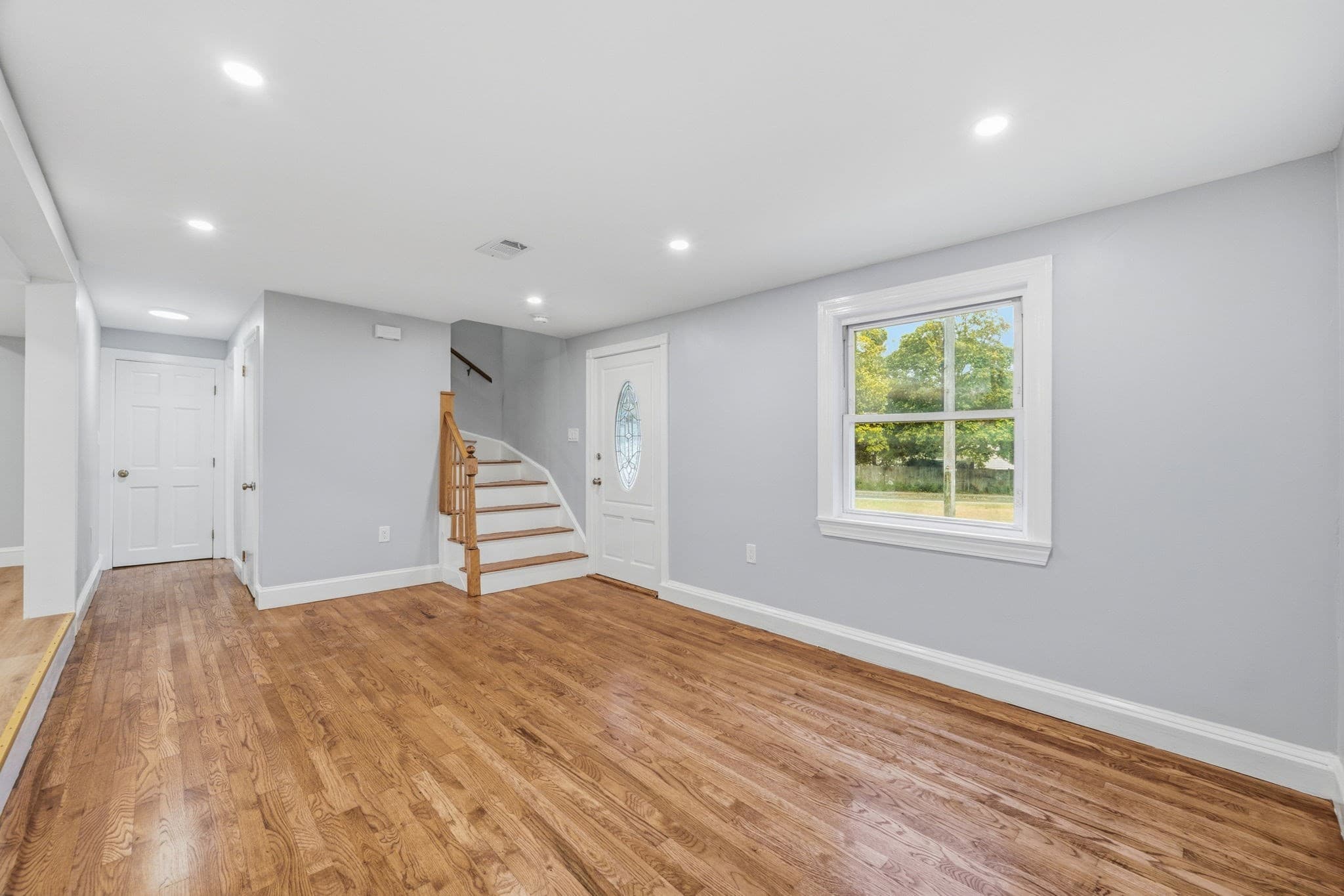 Condominium at 116 Washington St # 116, Melrose MA 02176, Melrose, photo 3 of 34