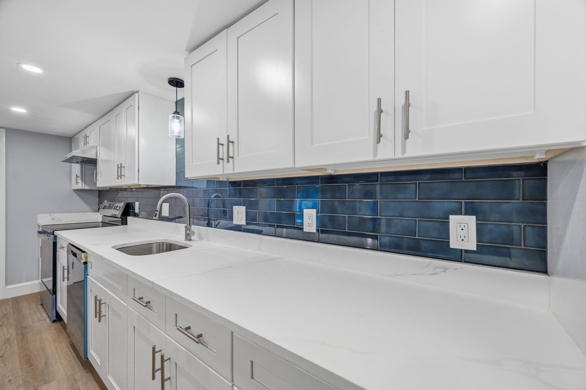 Condominium at 116 Washington St # 116, Melrose MA 02176, Melrose, photo 10 of 34