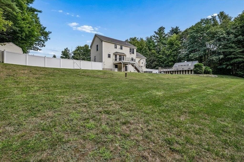 Single Family Residence at 110 Middle Rd, Deerfield NH 03037, Deerfield, photo 39 of 42