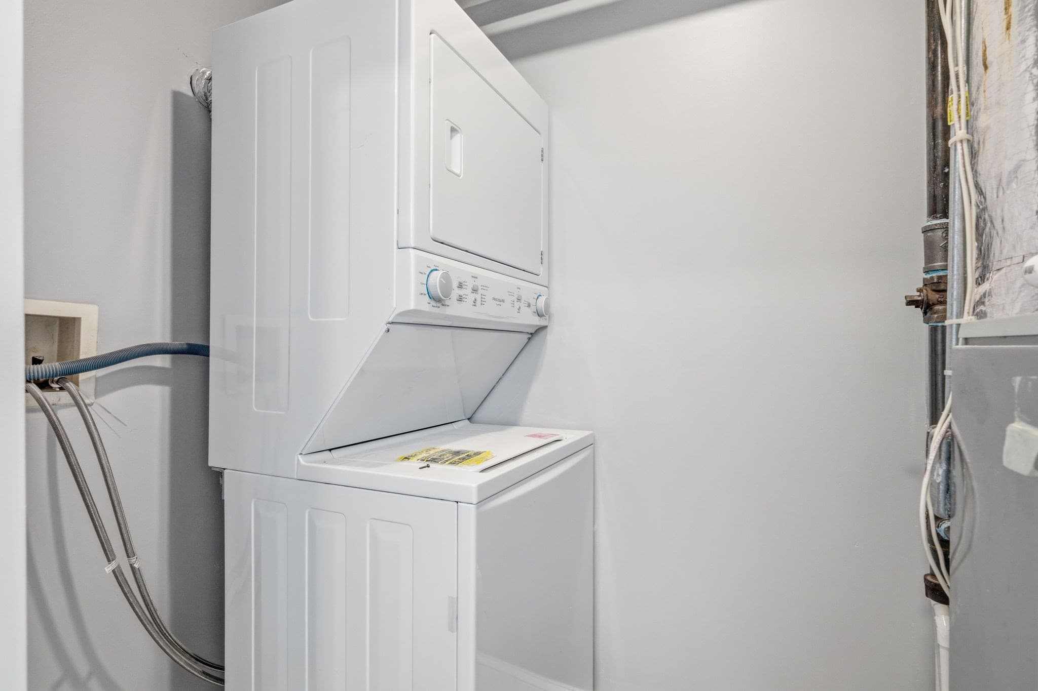 Condominium at 118 Washington St # 118, Melrose MA 02176, Melrose, photo 27 of 34