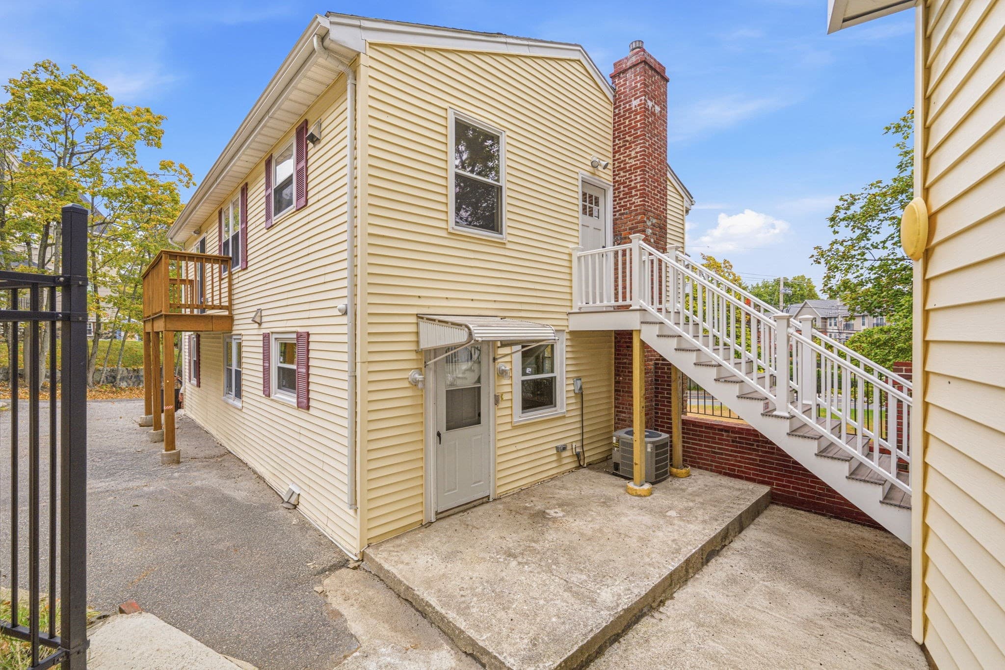 Condominium at 118 Washington St # 118, Melrose MA 02176, Melrose, photo 28 of 34