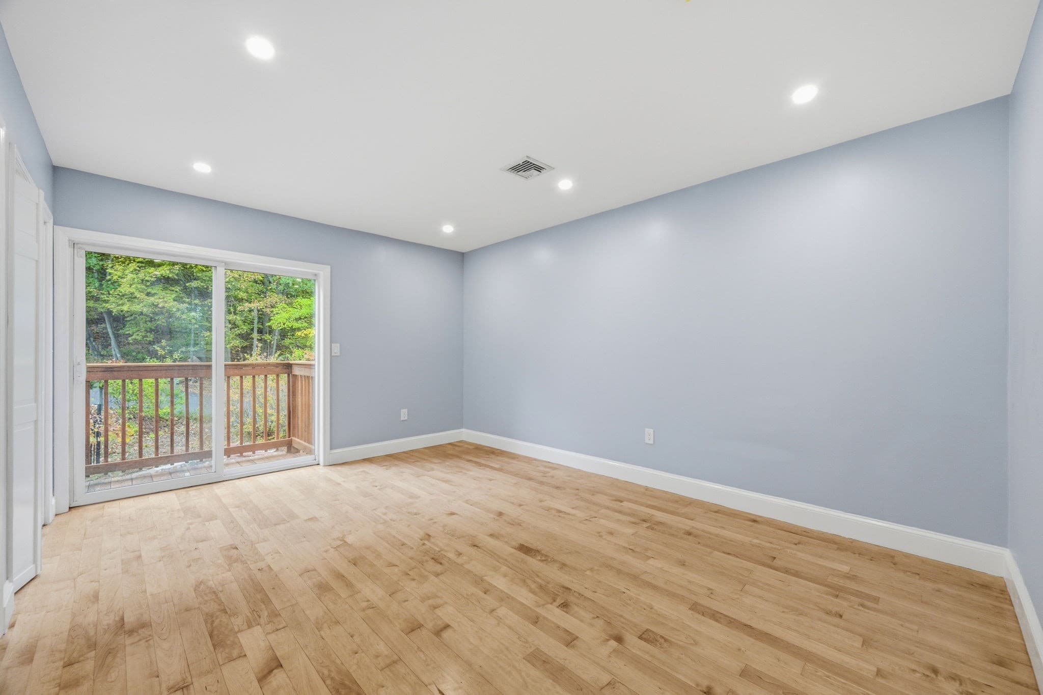 Condominium at 118 Washington St # 118, Melrose MA 02176, Melrose, photo 19 of 34