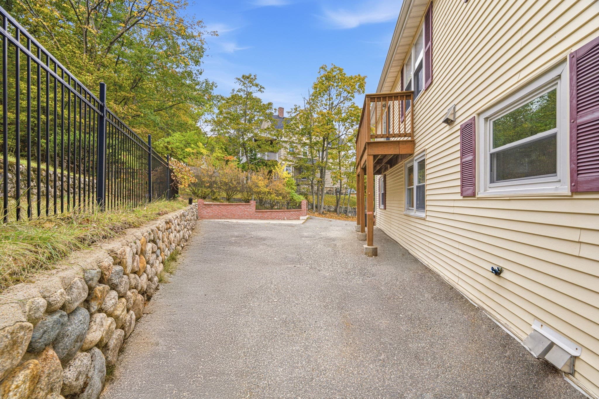 Condominium at 118 Washington St # 118, Melrose MA 02176, Melrose, photo 31 of 34