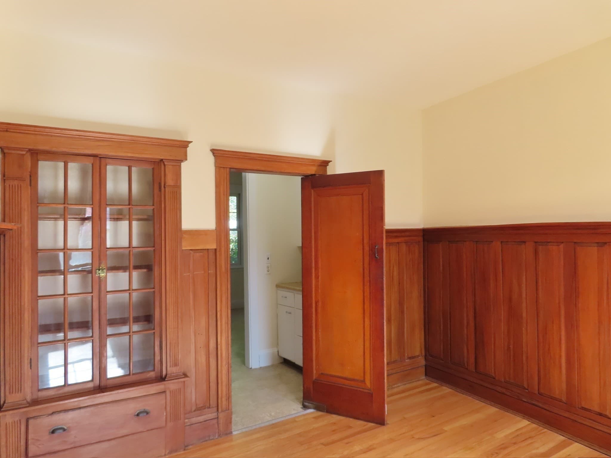 Condominium at 298 Mt. Auburn Street # 7, Watertown MA 02472, photo 9 of 23