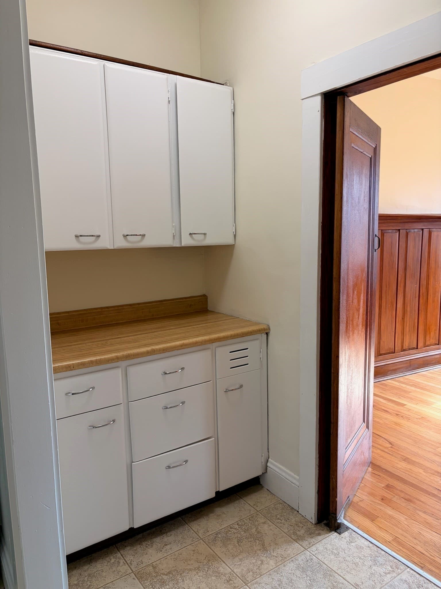 Condominium at 298 Mt. Auburn Street # 7, Watertown MA 02472, photo 10 of 23
