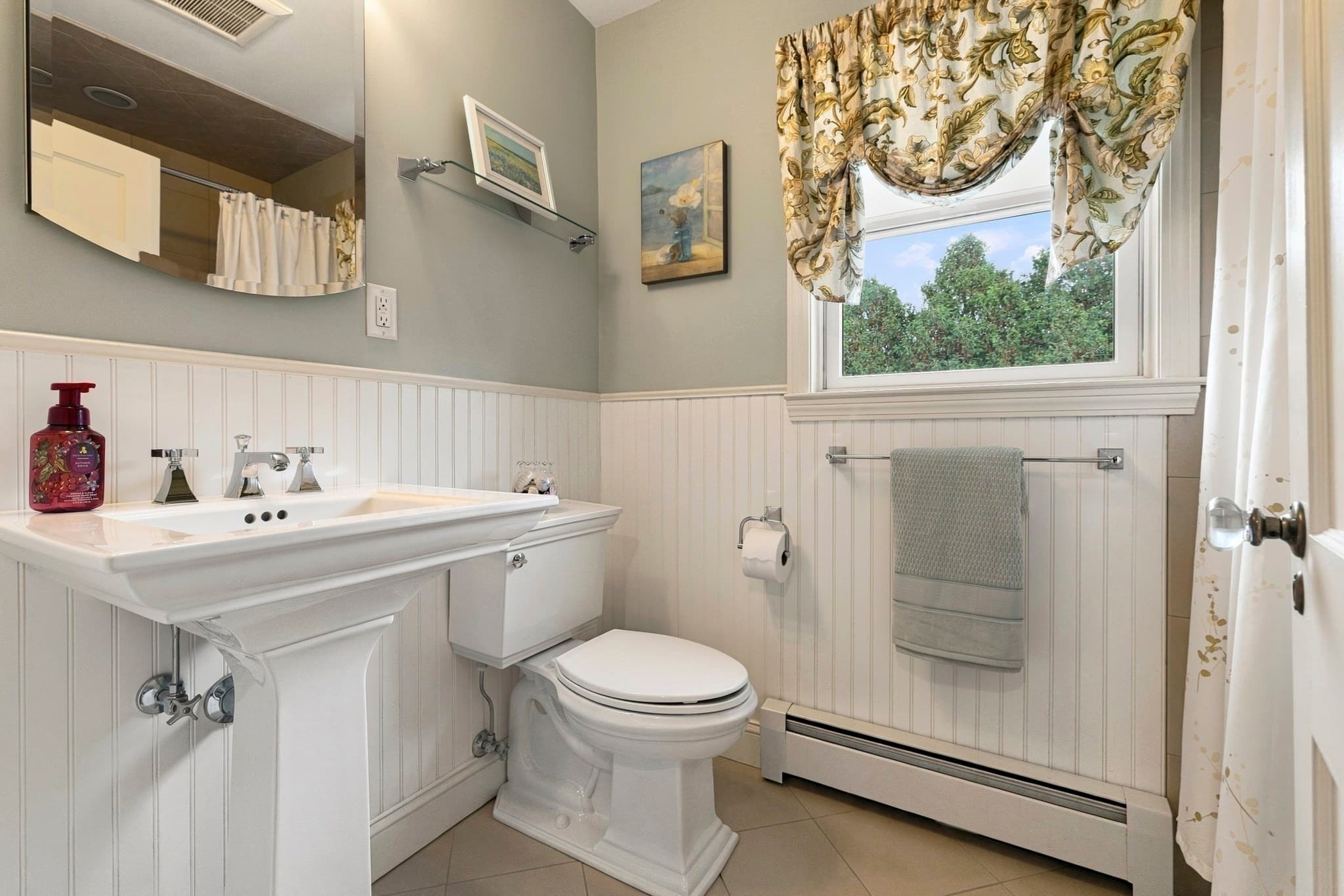 Single Family Residence at 25 Westwood Road, Stoneham MA 02180, Stoneham, photo 22 of 29