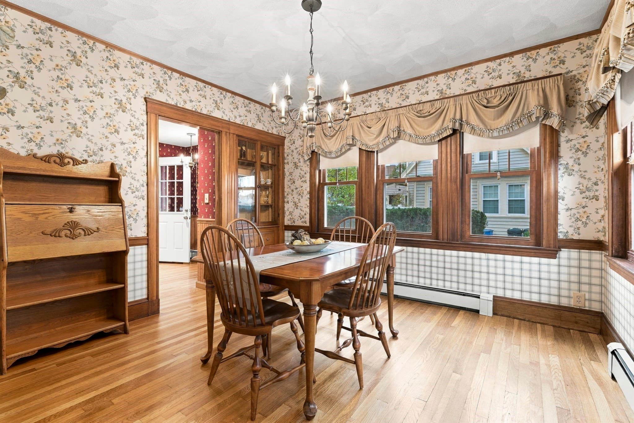 Single Family Residence at 25 Westwood Road, Stoneham MA 02180, Stoneham, photo 10 of 29