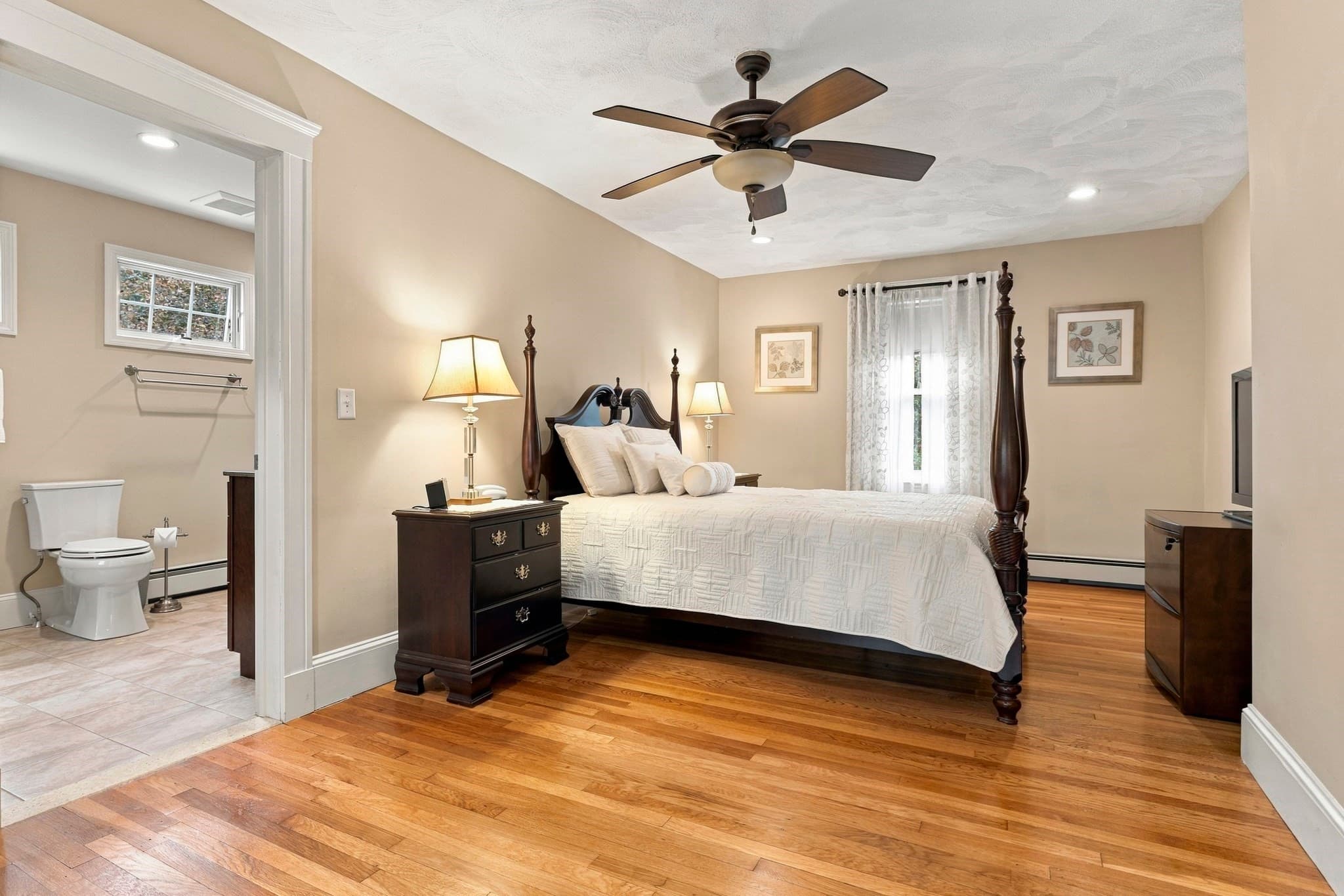 Single Family Residence at 25 Westwood Road, Stoneham MA 02180, Stoneham, photo 14 of 29