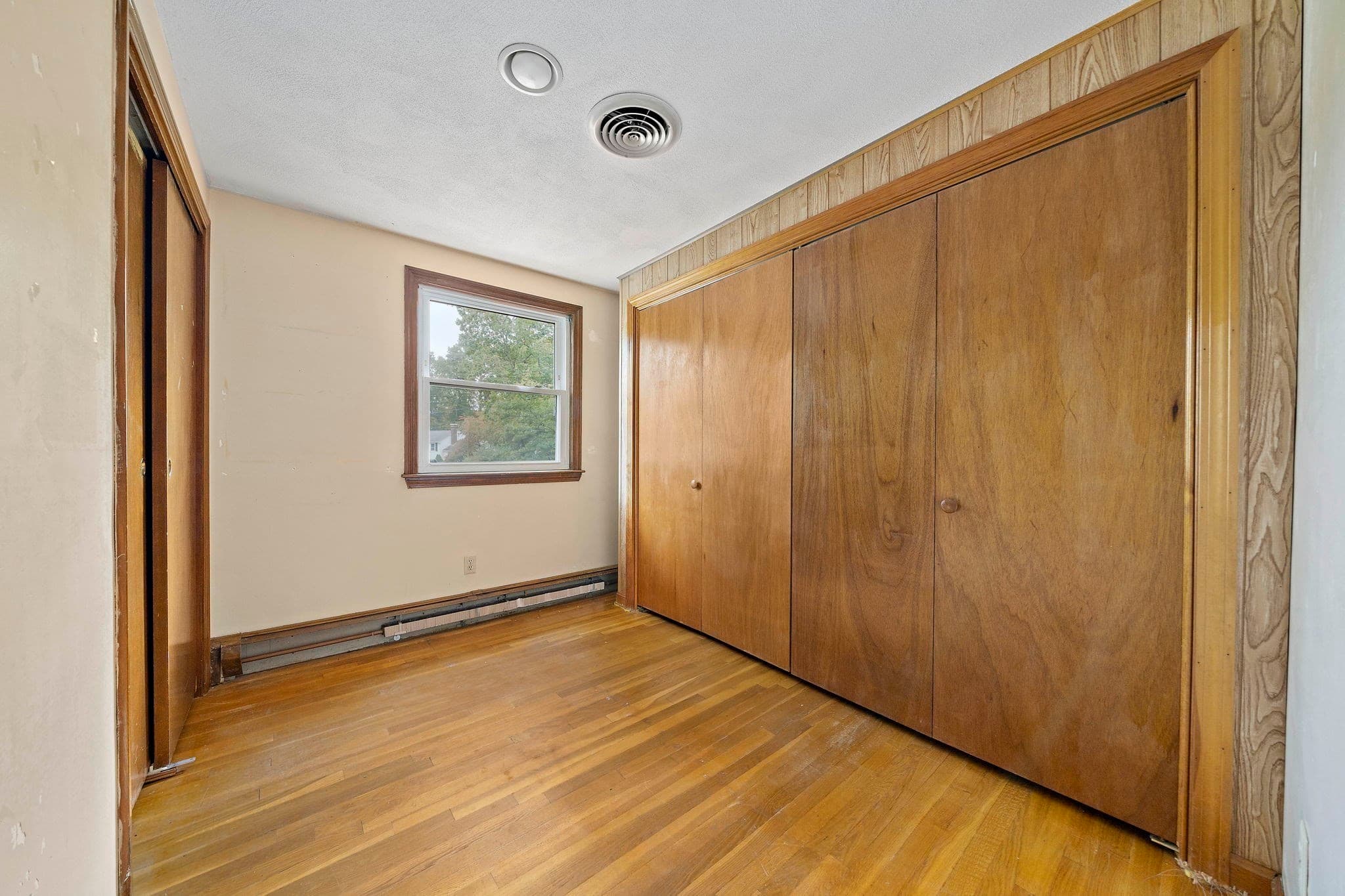 Single Family Residence at 23 Acorn Circle, Hanover MA 02339, photo 22 of 42