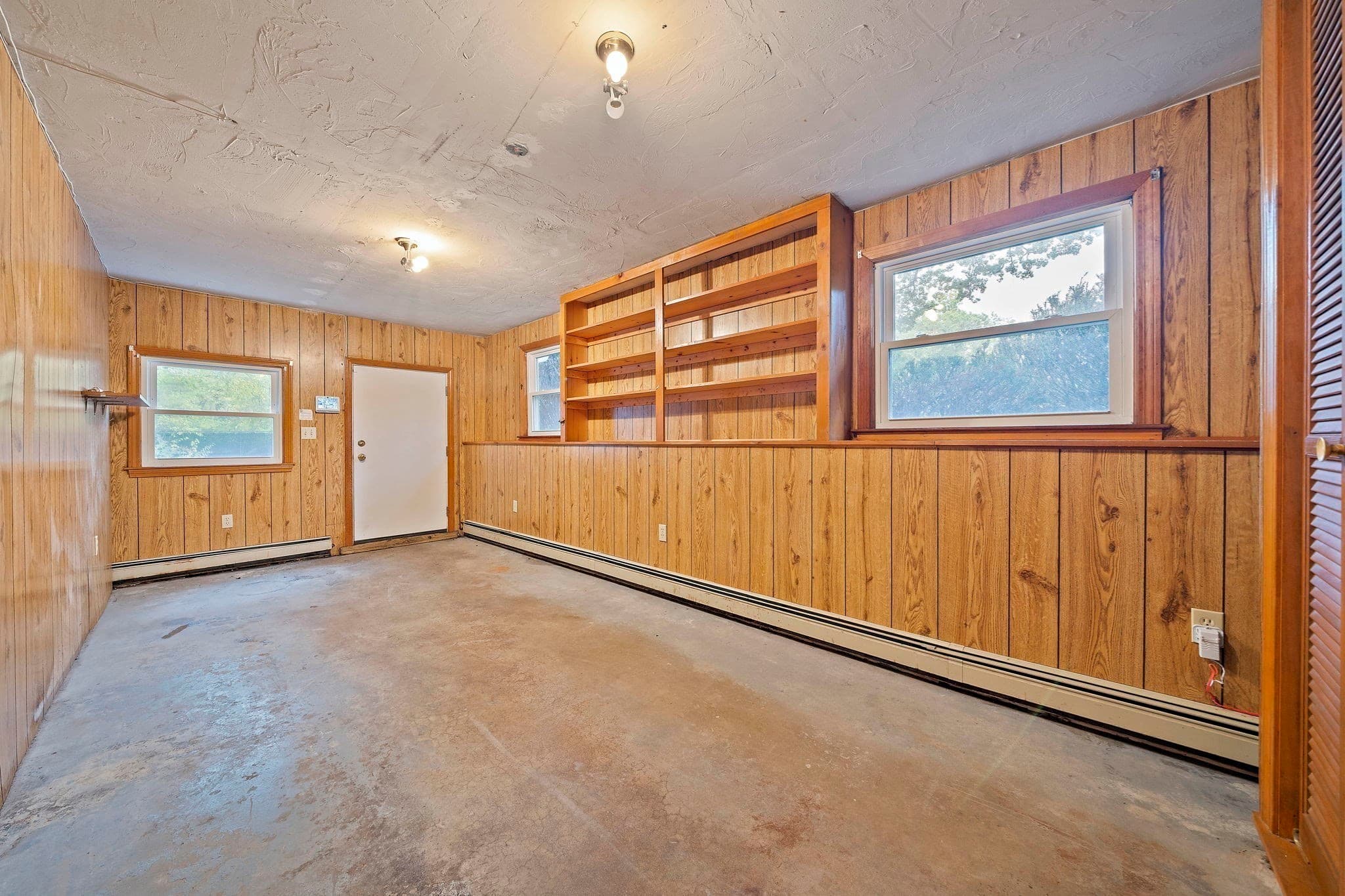 Single Family Residence at 23 Acorn Circle, Hanover MA 02339, photo 32 of 42