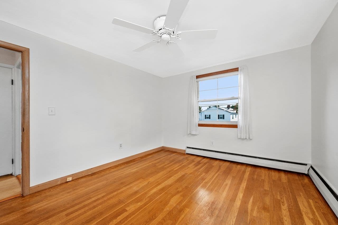 Single Family Residence at 265 Temple Road, Waltham MA 02452, Waltham, photo 16 of 34