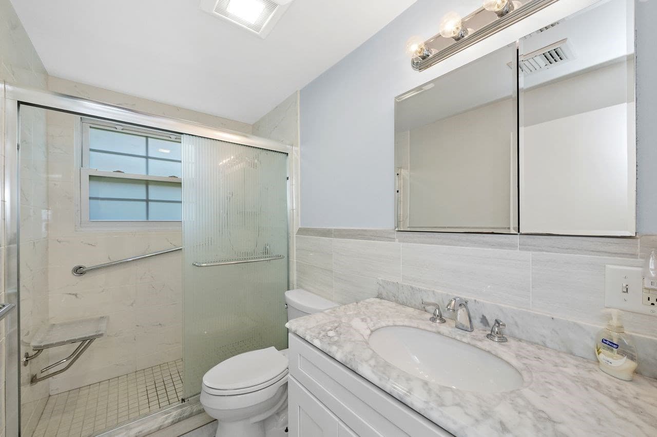 Single Family Residence at 265 Temple Road, Waltham MA 02452, Waltham, photo 9 of 34