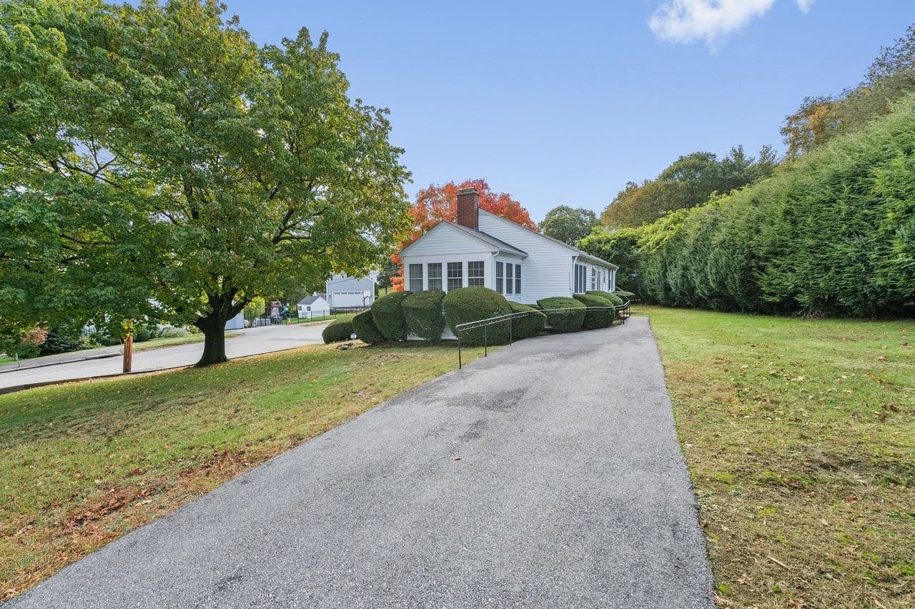 Single Family Residence at 265 Temple Road, Waltham MA 02452, Waltham, photo 30 of 34