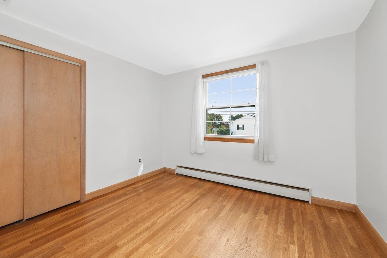 Single Family Residence at 265 Temple Road, Waltham MA 02452, Waltham, photo 19 of 34