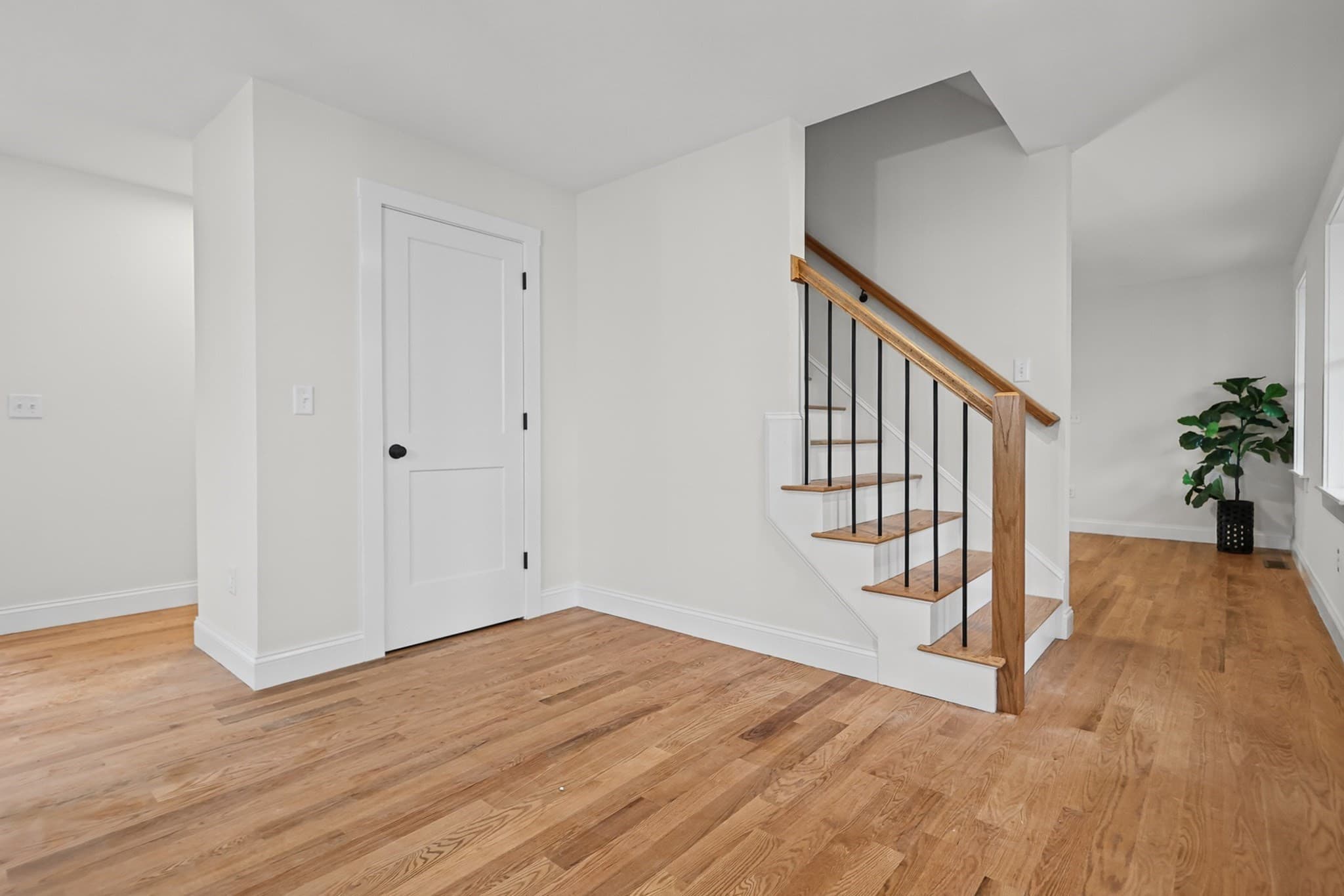 Single Family Residence at 11 Bennington, Haverhill MA 01832, photo 19 of 37