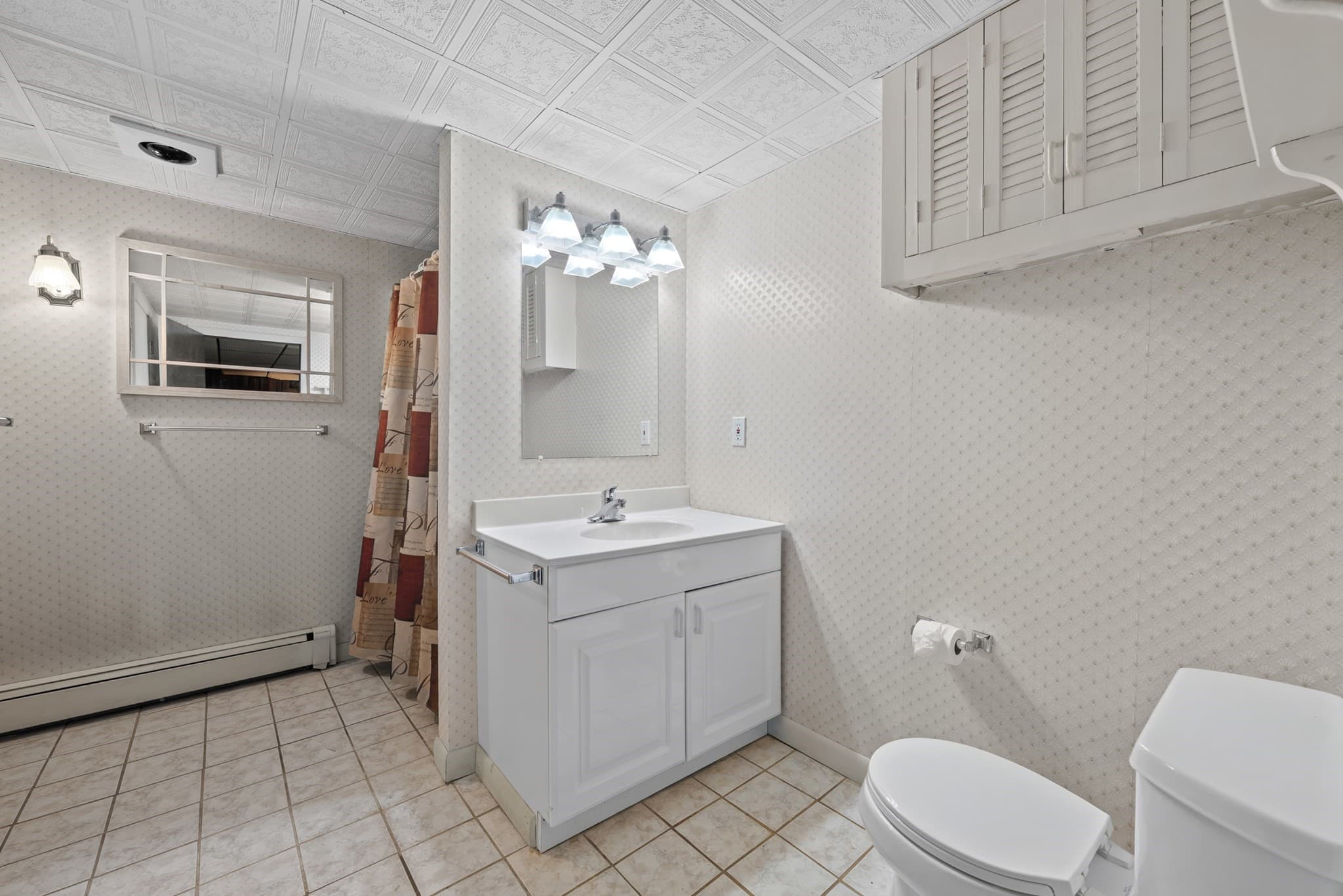 Single Family Residence at 42 Pinebrook Lane, Holden MA 01520, photo 23 of 32