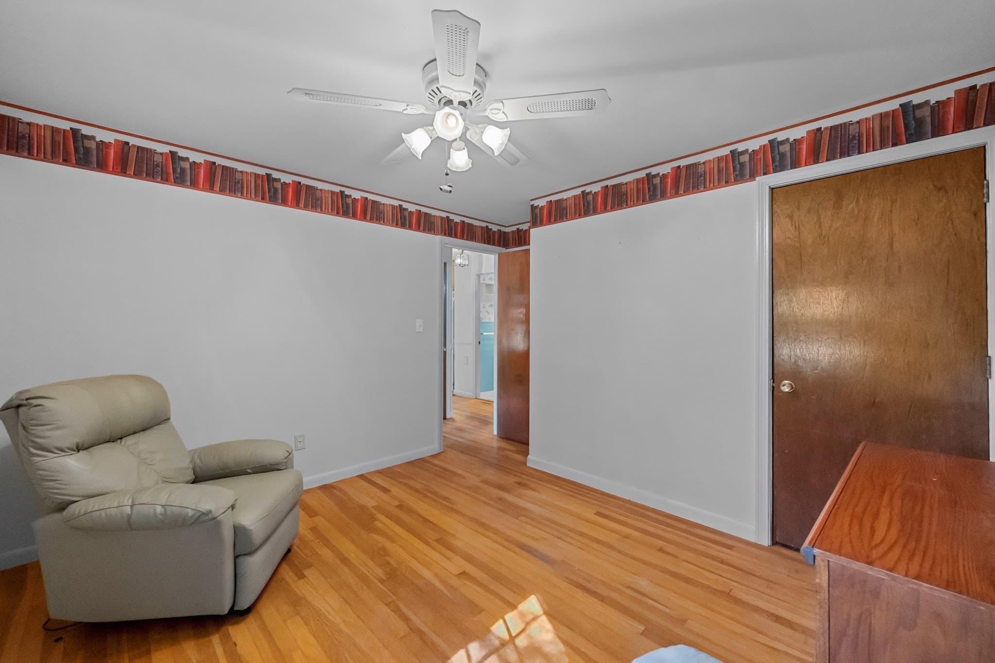 Single Family Residence at 42 Pinebrook Lane, Holden MA 01520, photo 16 of 32