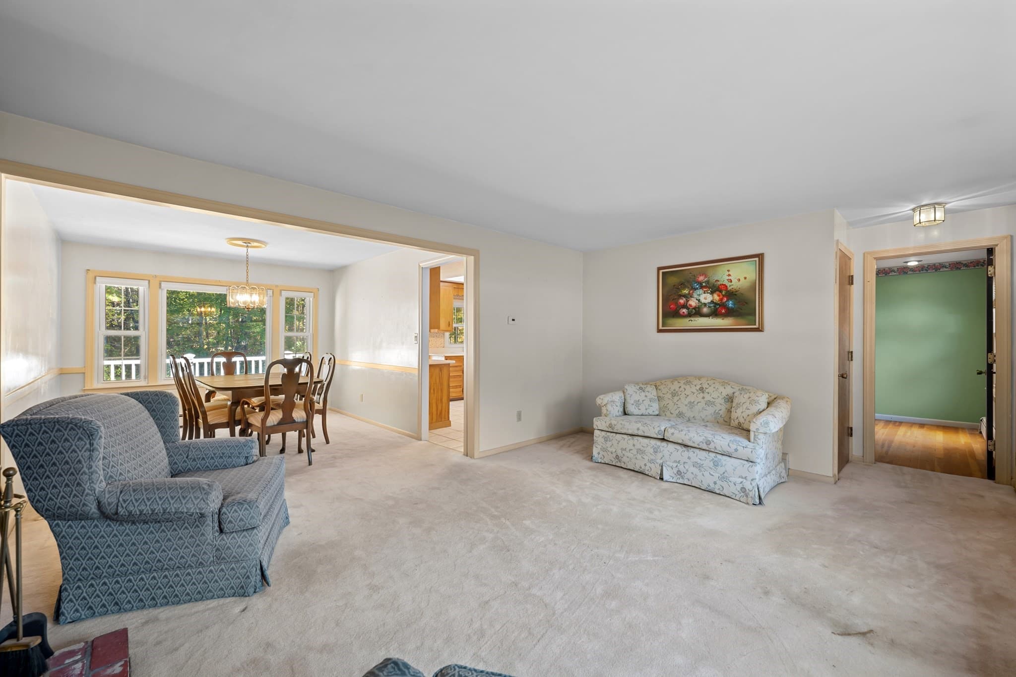 Single Family Residence at 42 Pinebrook Lane, Holden MA 01520, photo 5 of 32