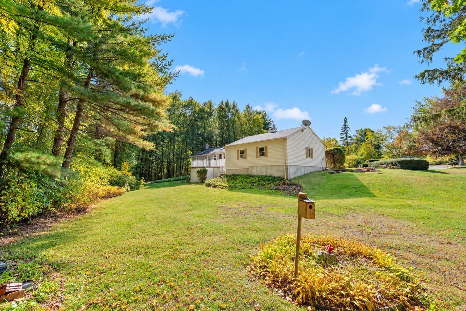 Single Family Residence at 42 Pinebrook Lane, Holden MA 01520, photo 30 of 32