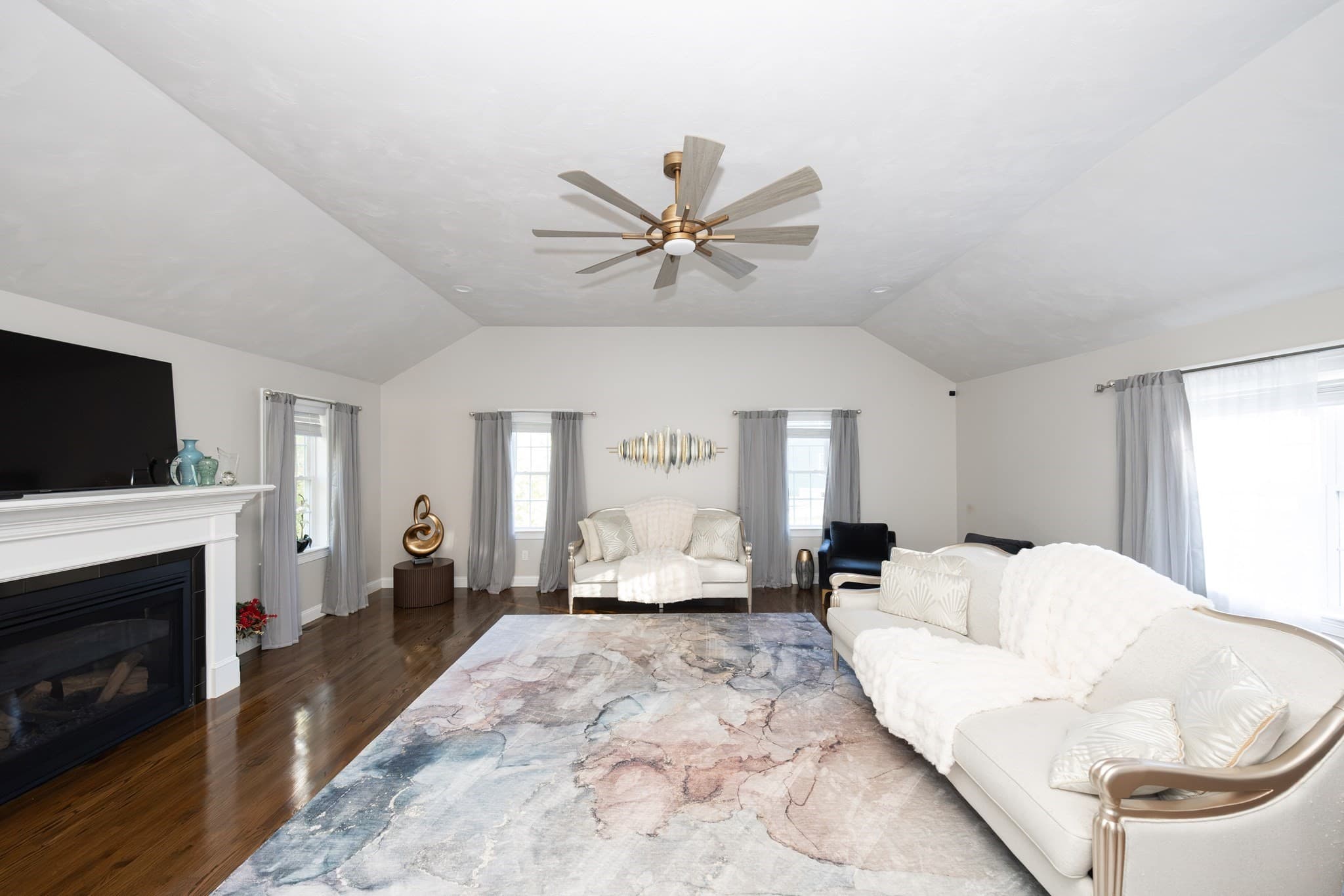 Single Family Residence at 9 Arrowhead Way, Rutland MA 01543, photo 7 of 30