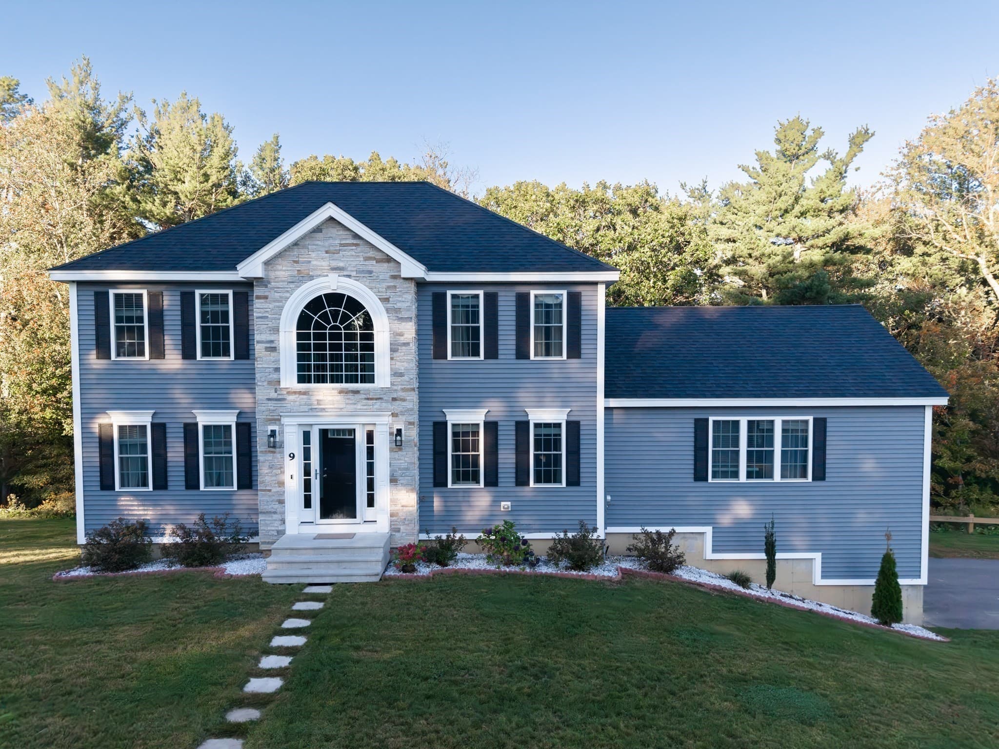 9 Arrowhead Way, Rutland MA 01543