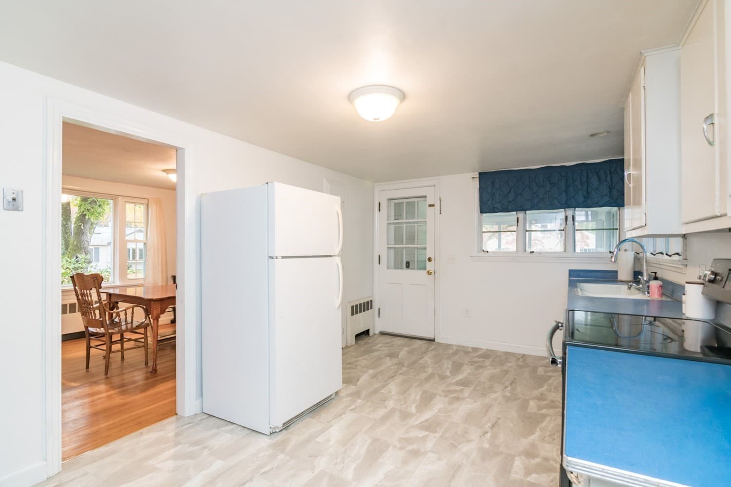 Single Family Residence at 23 Gleason Rd, Northampton MA 01060, photo 6 of 25