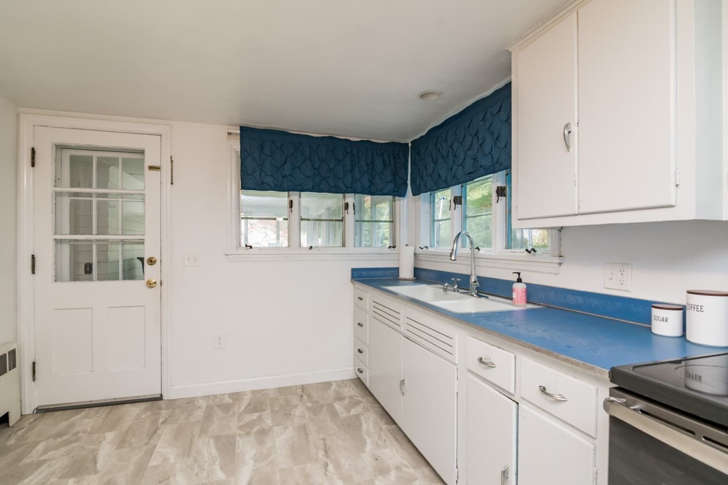 Single Family Residence at 23 Gleason Rd, Northampton MA 01060, photo 7 of 25