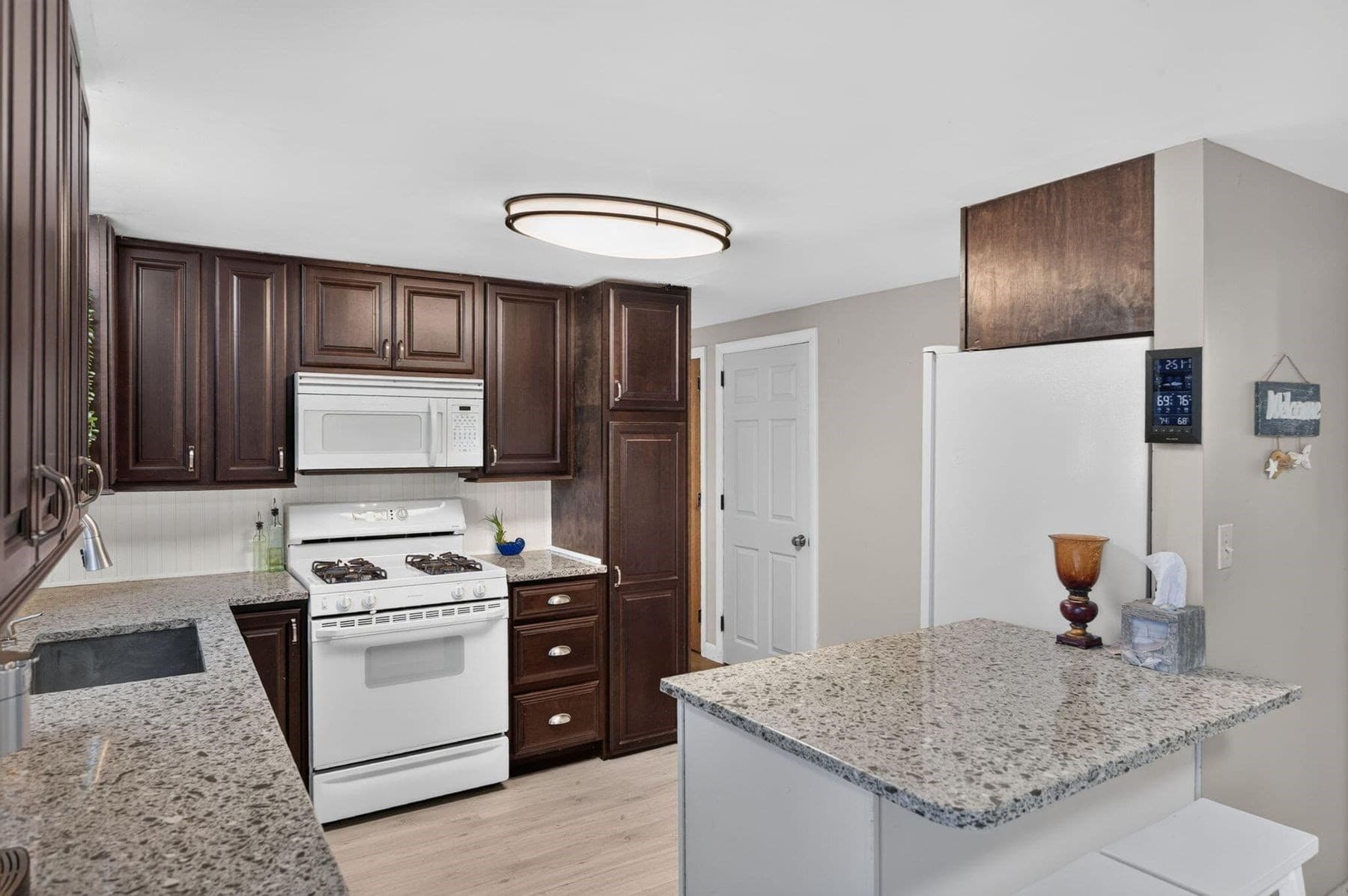 Single Family Residence at 20 Frances Helen Rd, Yarmouth MA 02675, Yarmouth, photo 2 of 31