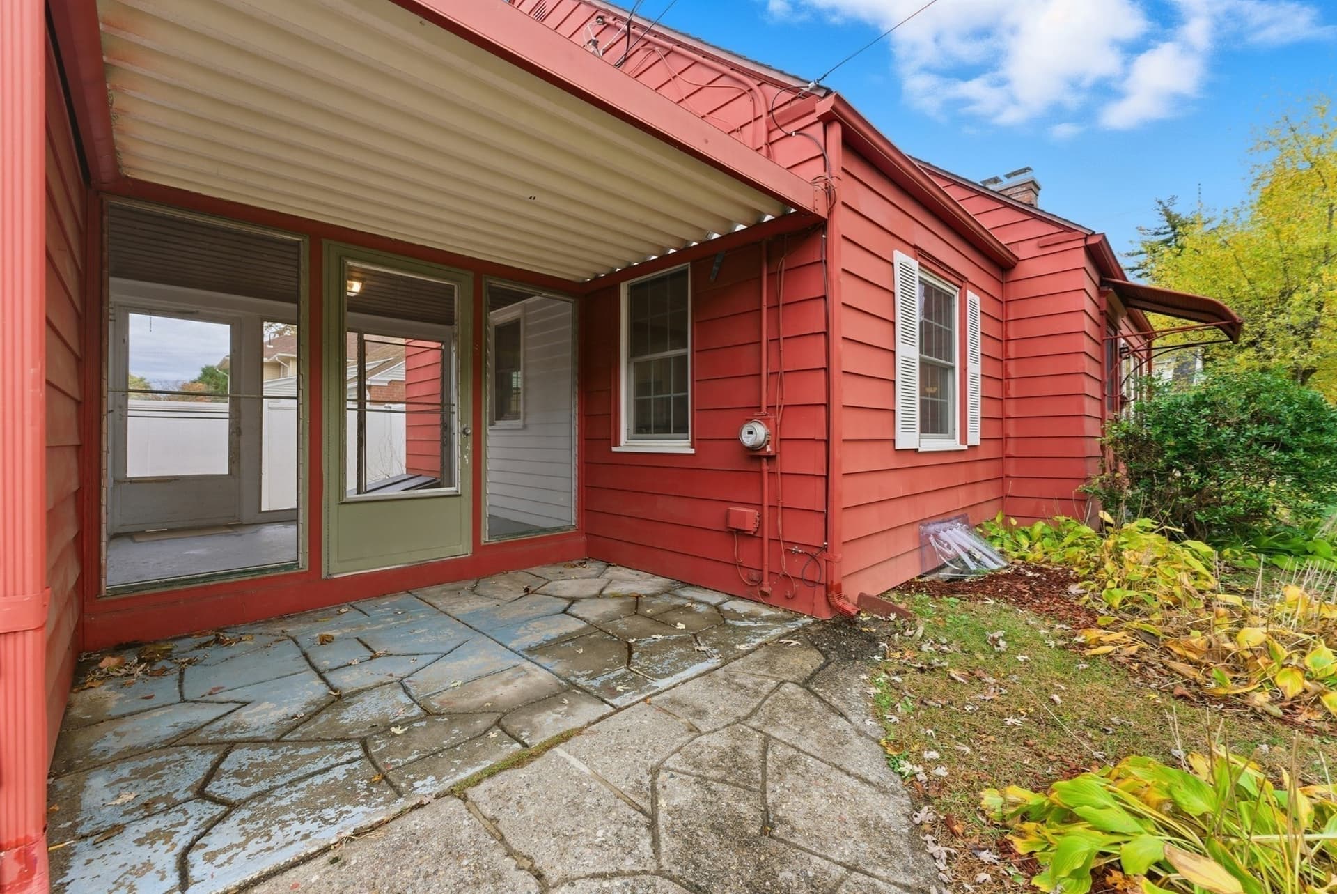 Single Family Residence at 6 Bennington St, Springfield MA 01108, photo 36 of 42
