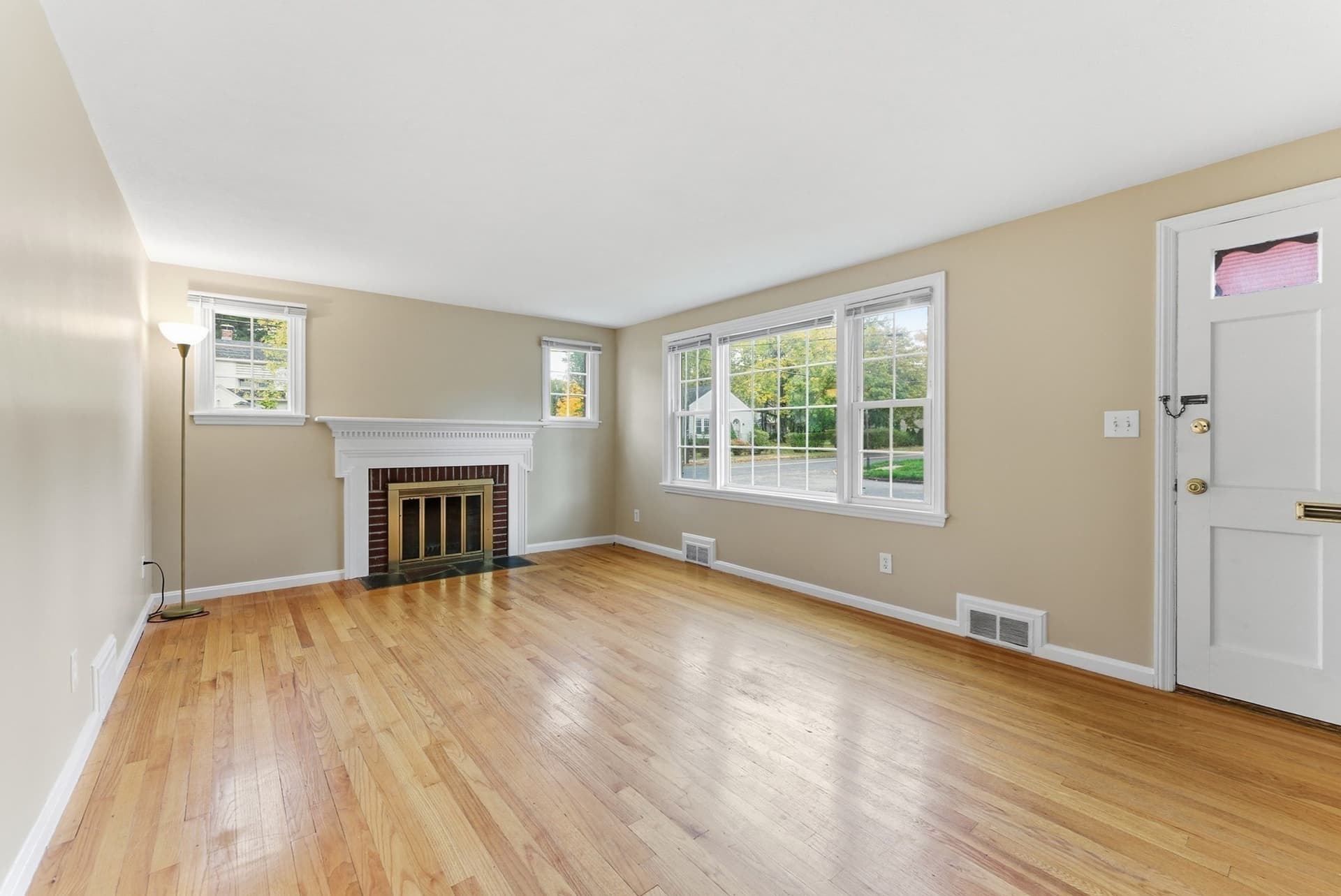 Single Family Residence at 6 Bennington St, Springfield MA 01108, photo 14 of 42