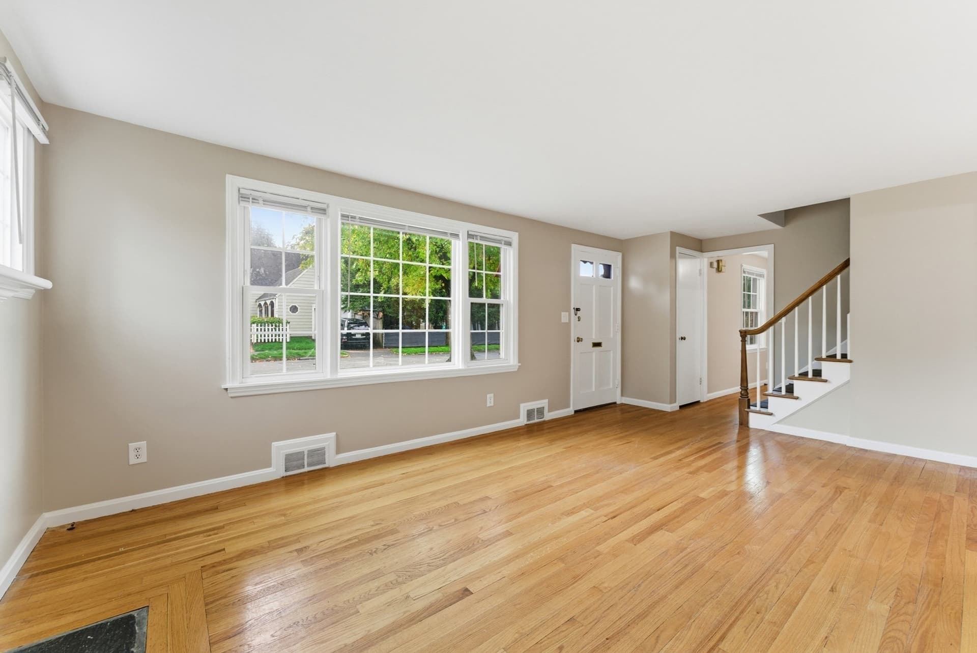Single Family Residence at 6 Bennington St, Springfield MA 01108, photo 15 of 42