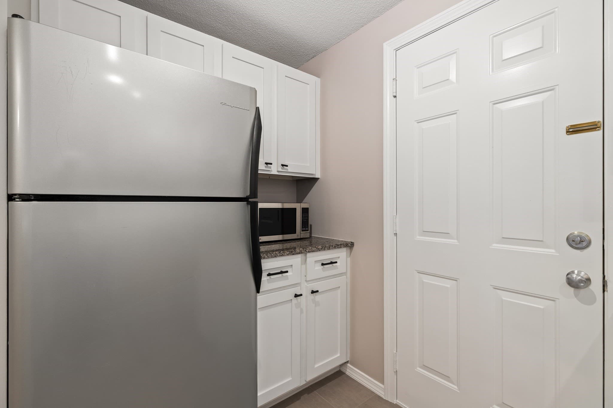 Condominium at 6 Walden Dr # 6, Natick MA 01760, photo 9 of 23