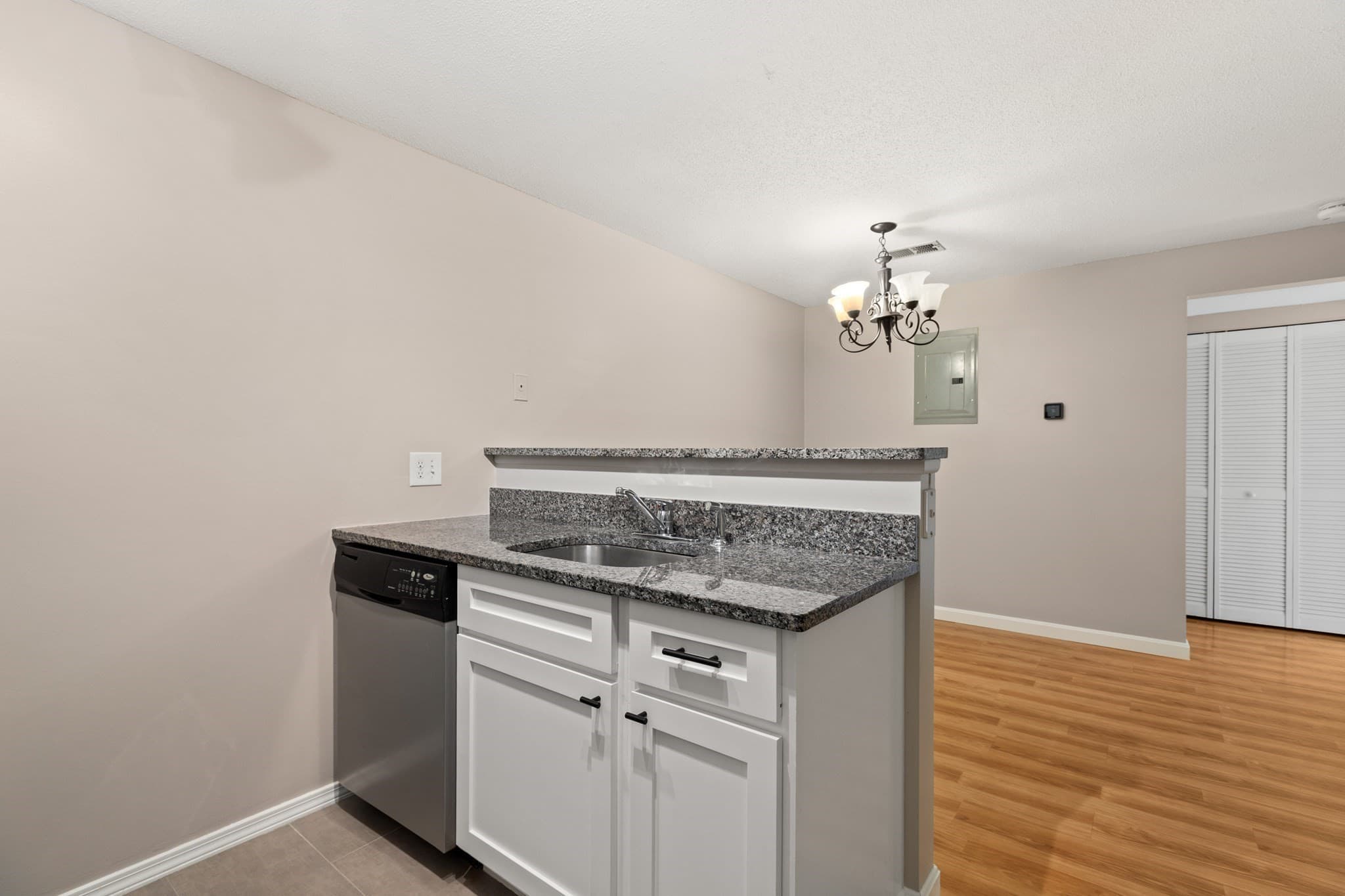 Condominium at 6 Walden Dr # 6, Natick MA 01760, photo 8 of 23