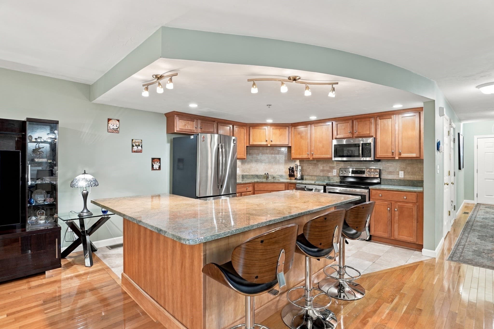 Condominium at 111 Regency Ln # 111, Abington MA 02351, Abington, photo 3 of 22