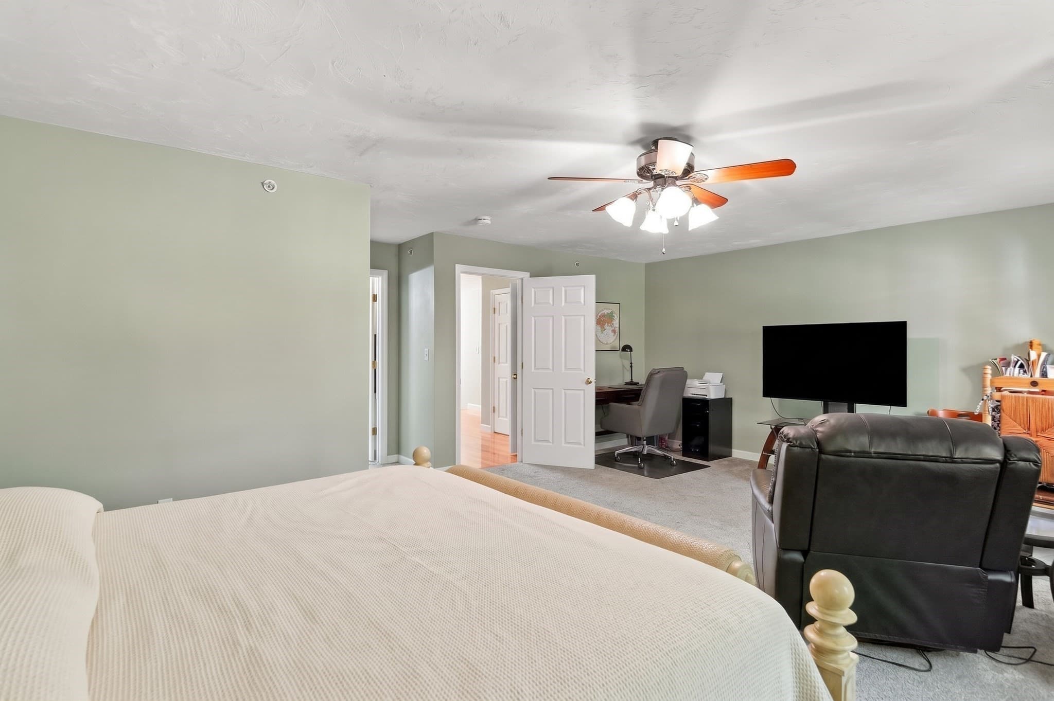 Condominium at 111 Regency Ln # 111, Abington MA 02351, Abington, photo 10 of 22