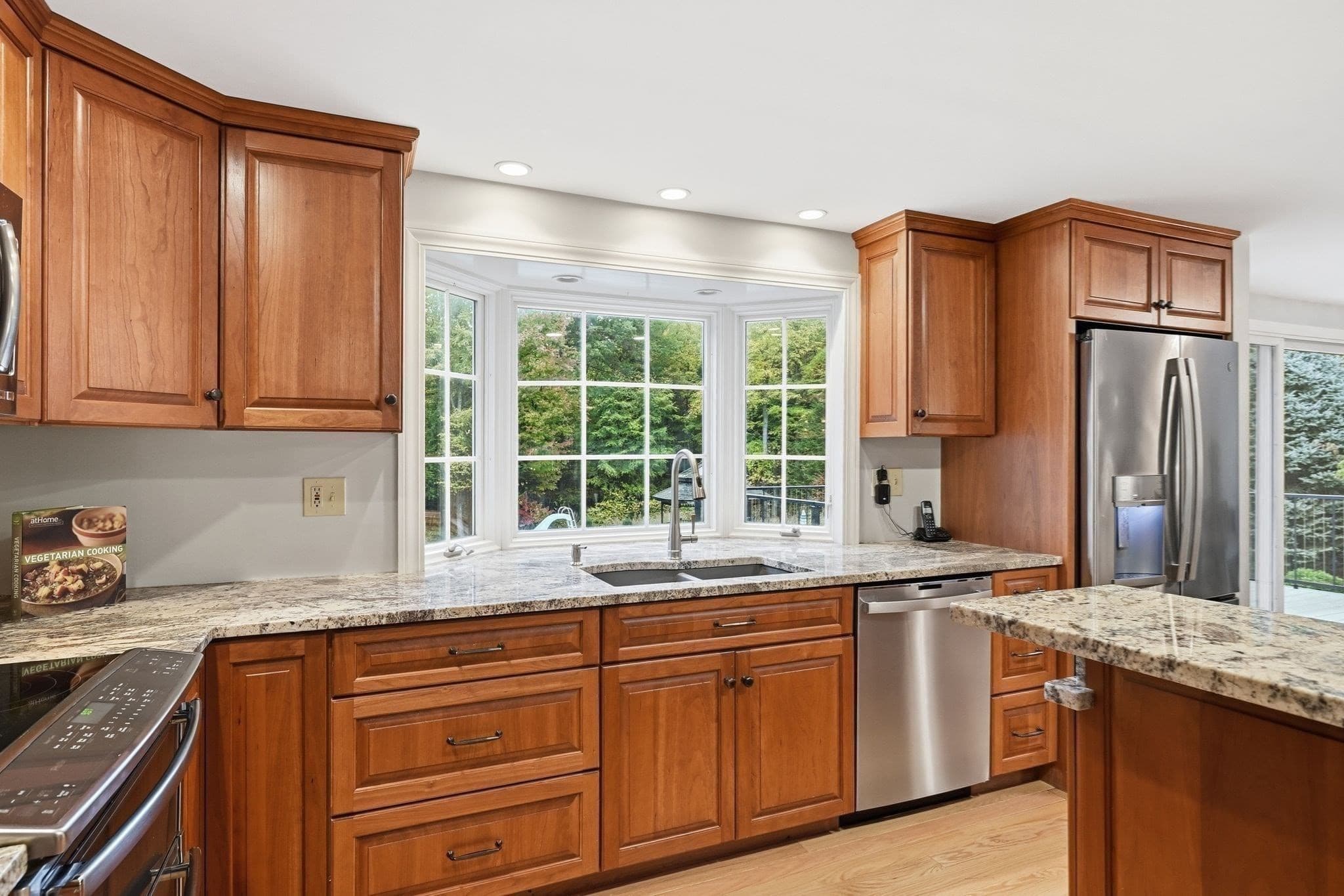 Single Family Residence at 46 Stuart Pl, Westfield MA 01085, Westfield, photo 9 of 42