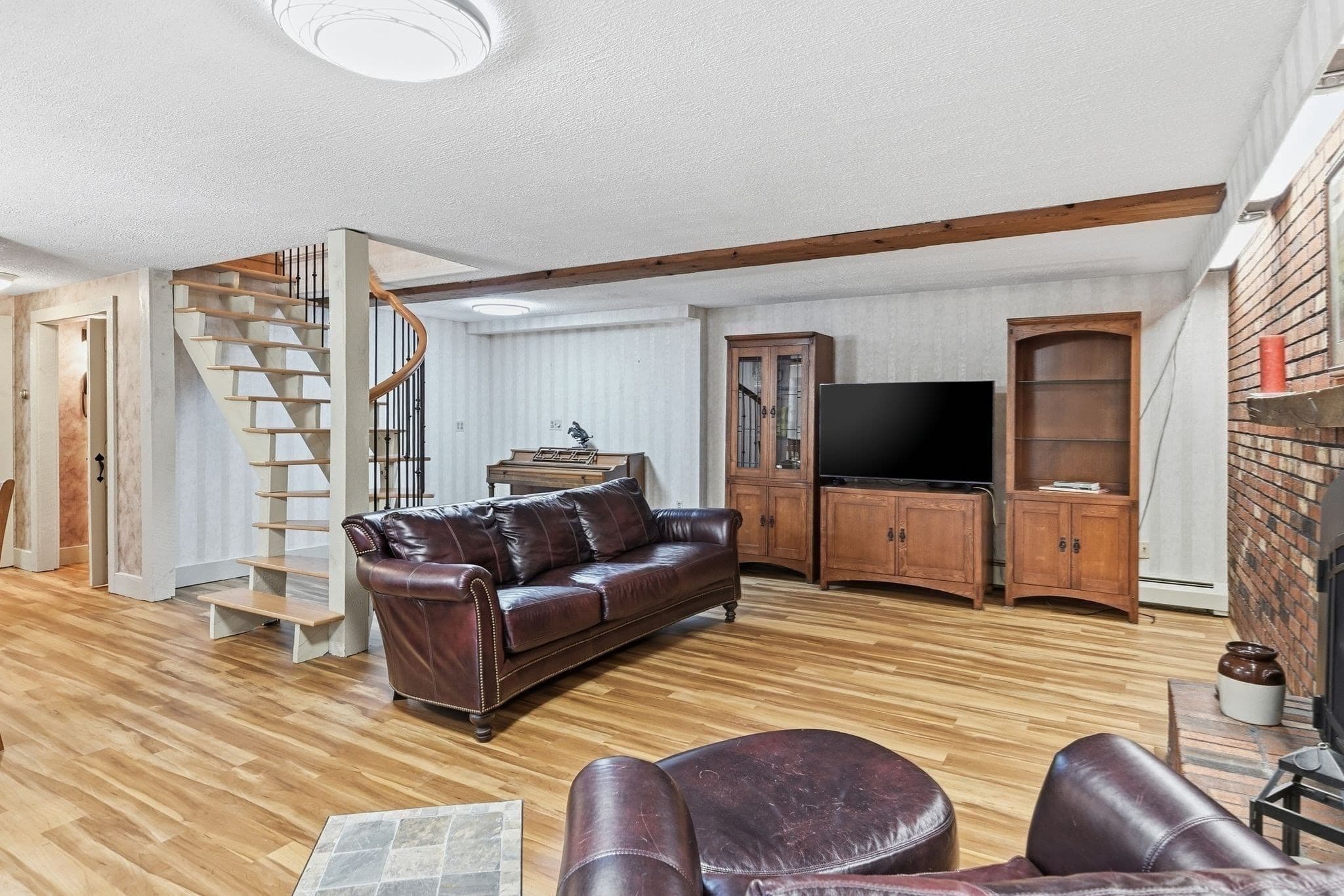 Single Family Residence at 46 Stuart Pl, Westfield MA 01085, Westfield, photo 24 of 42