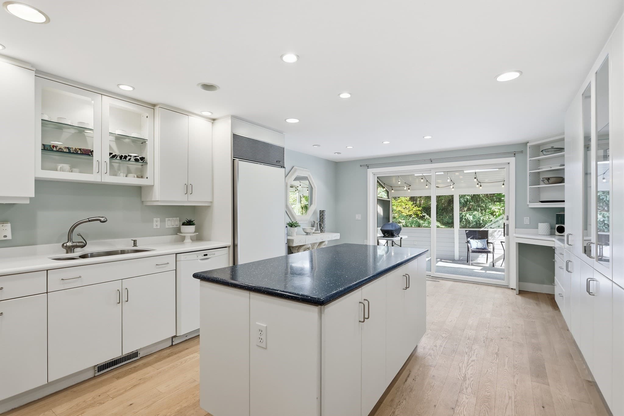 Single Family Residence at 4 Deergrass Ln, Acton MA 01720, Acton, photo 8 of 41