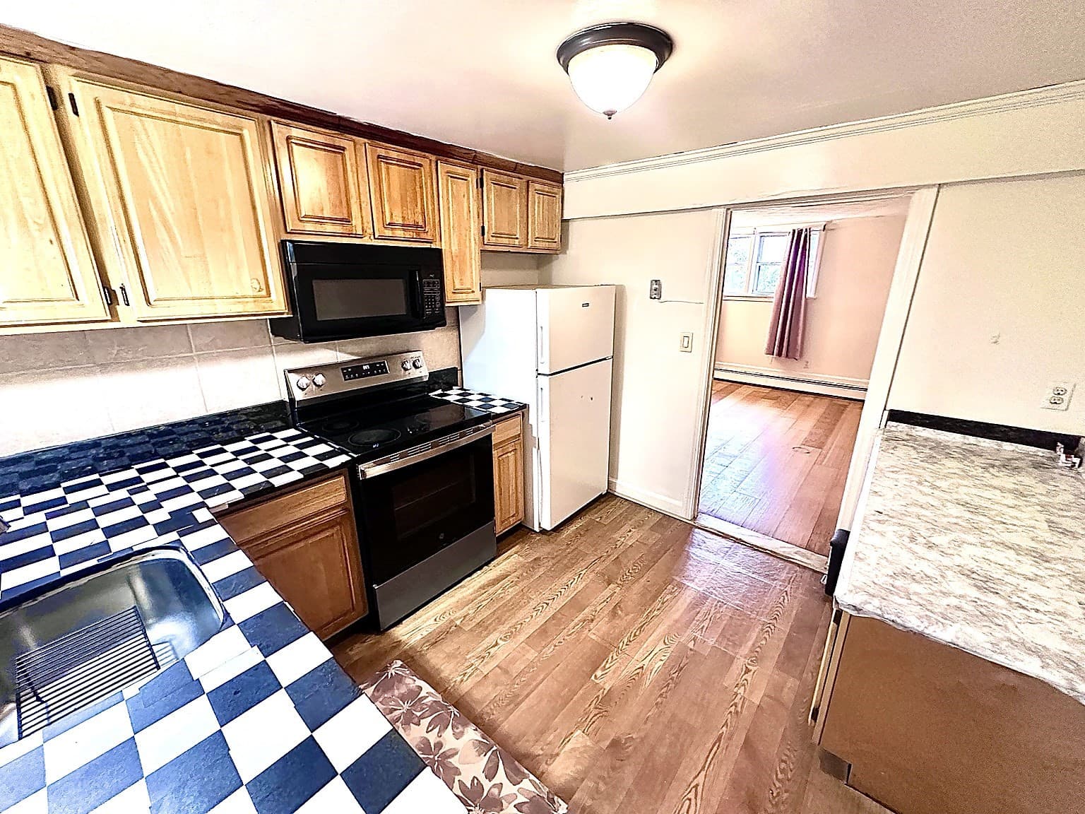 Condominium at 623 Cummins Hwy # B, Boston MA 02136, Boston, photo 2 of 10