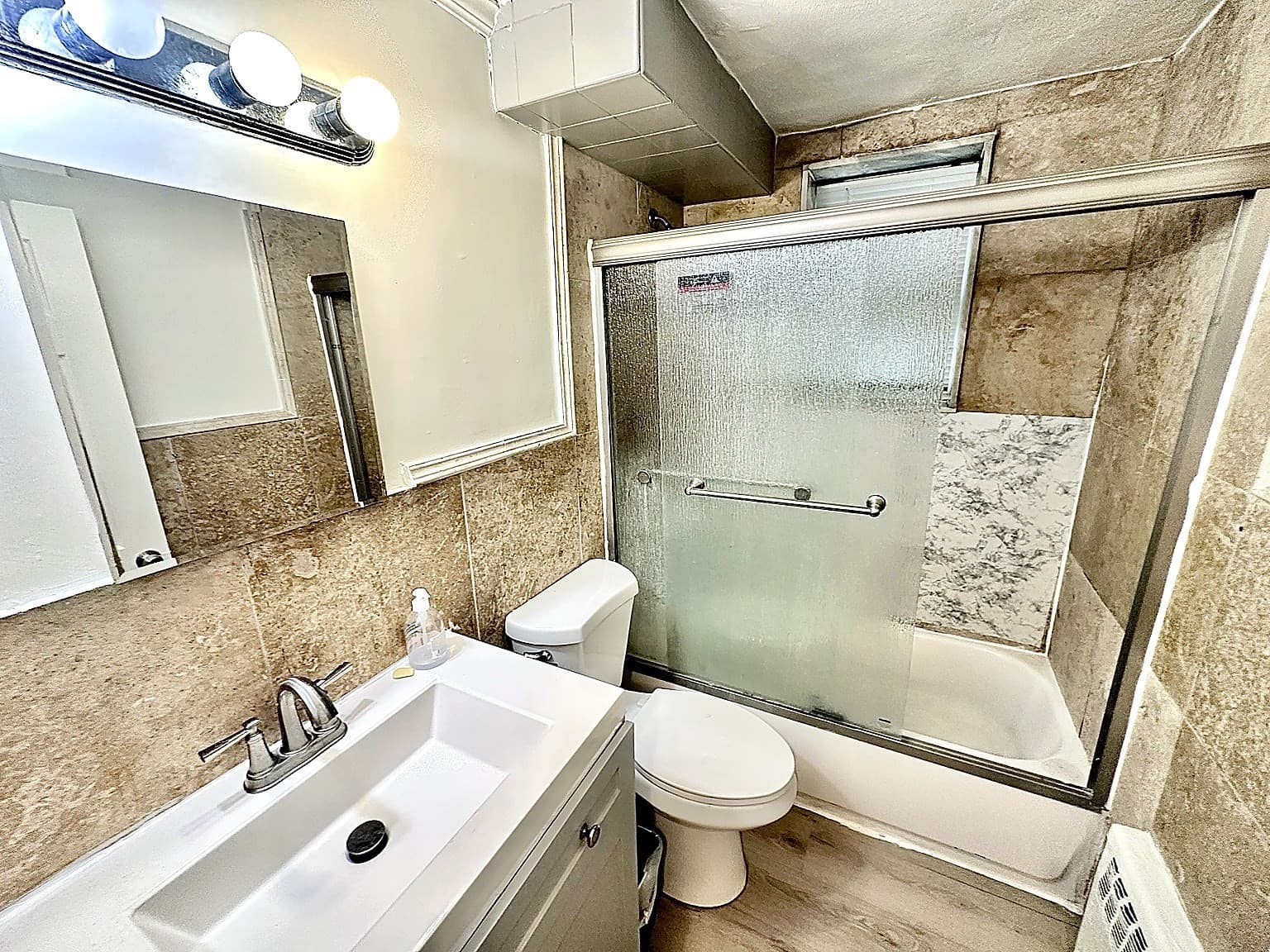 Condominium at 623 Cummins Hwy # B, Boston MA 02136, Boston, photo 7 of 10