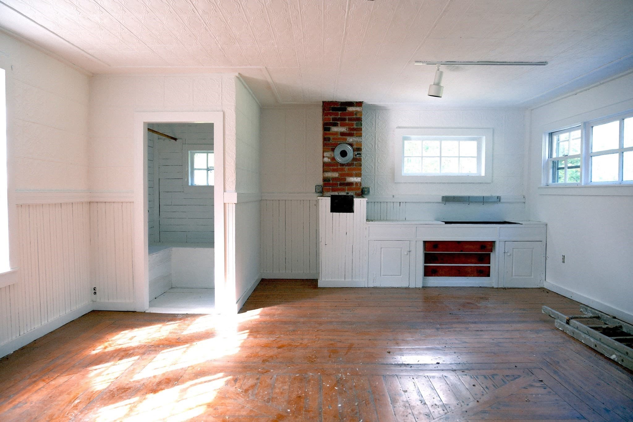 Single Family Residence at 16 West St, Petersham MA 01366, photo 13 of 32