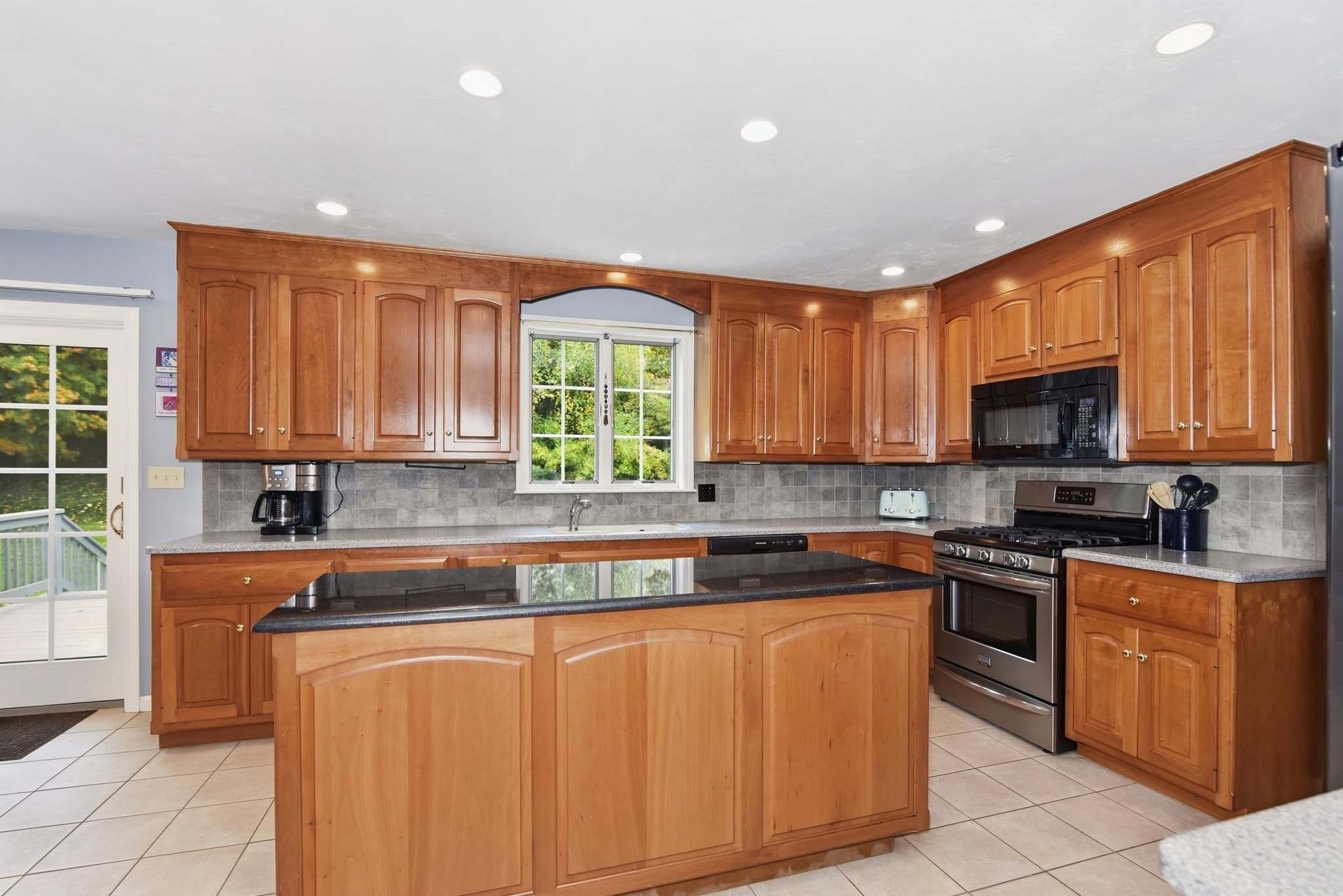 Single Family Residence at 21 Evergreen Road, Norfolk MA 02056, photo 9 of 41
