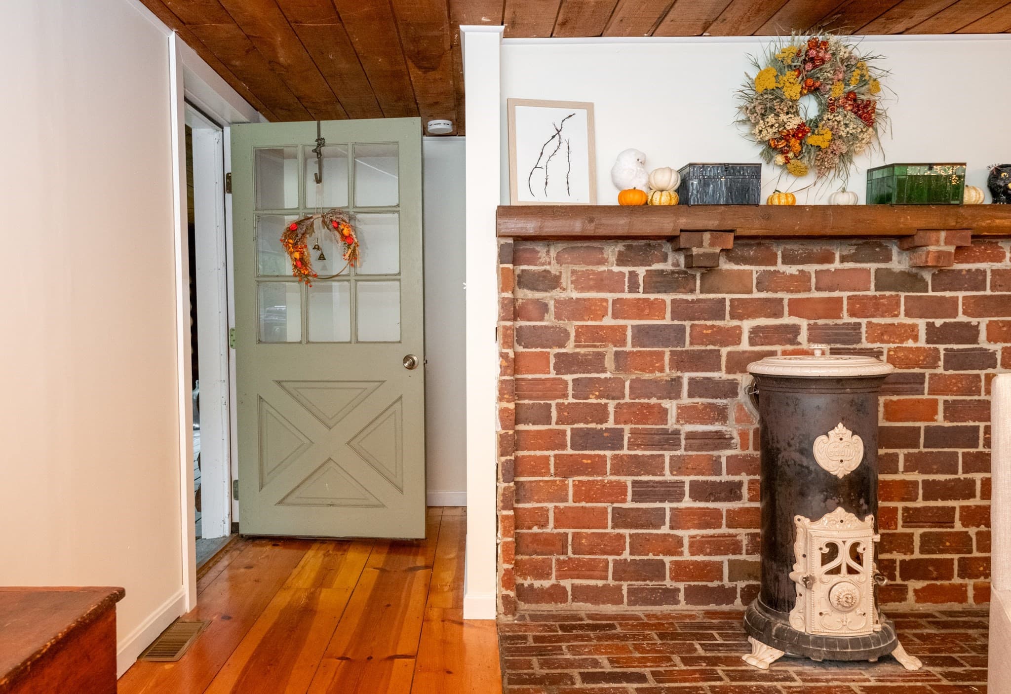 Single Family Residence at 387 Middle St, West Newbury MA 01985, West Newbury, photo 6 of 42