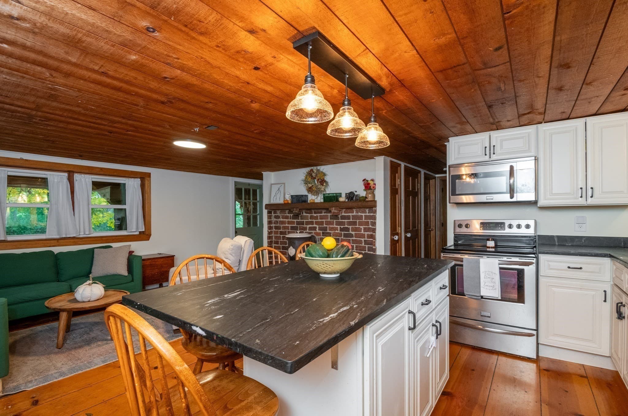 Single Family Residence at 387 Middle St, West Newbury MA 01985, West Newbury, photo 14 of 42