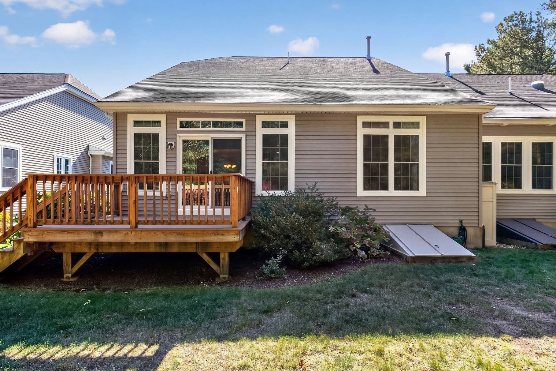 Single Family Residence at 6 Autumn Glen, Plymouth MA 02360, Plymouth, photo 33 of 34