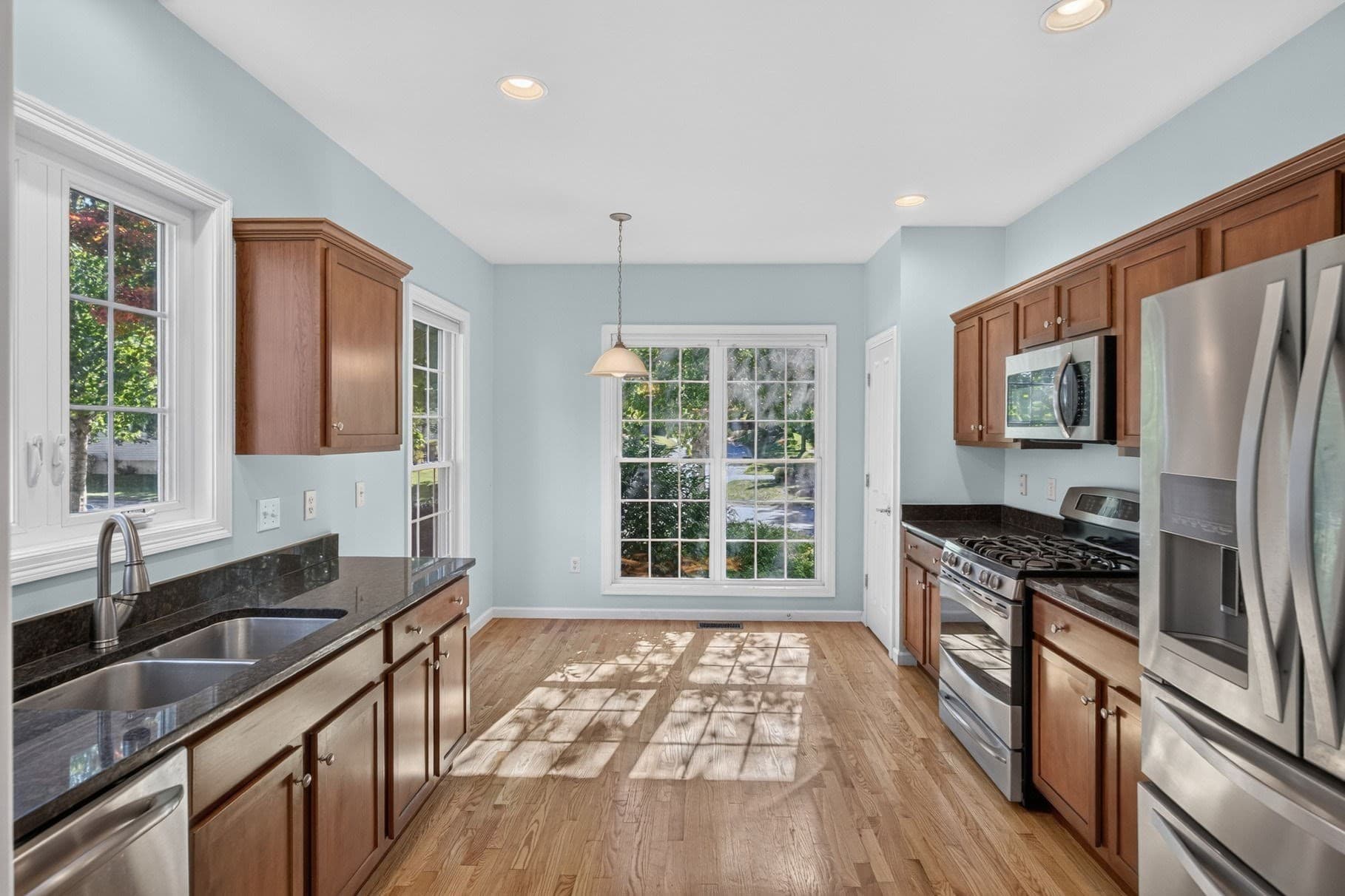 Single Family Residence at 6 Autumn Glen, Plymouth MA 02360, Plymouth, photo 11 of 34